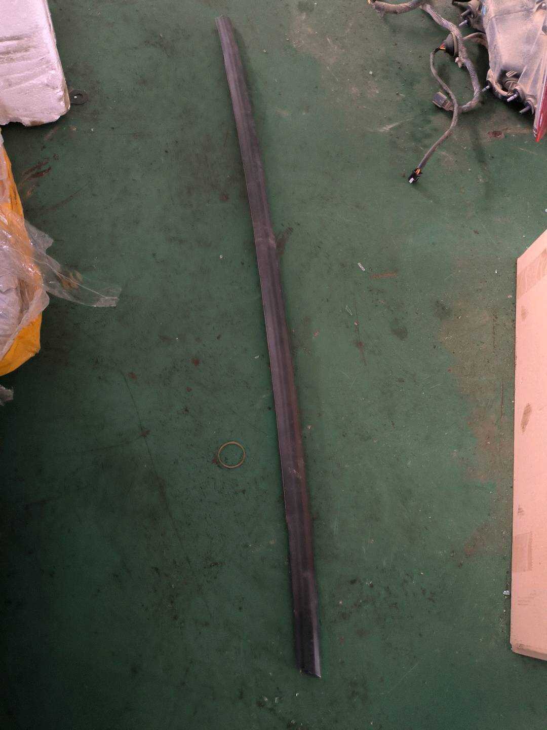 26681059 后门玻璃压条(右外)