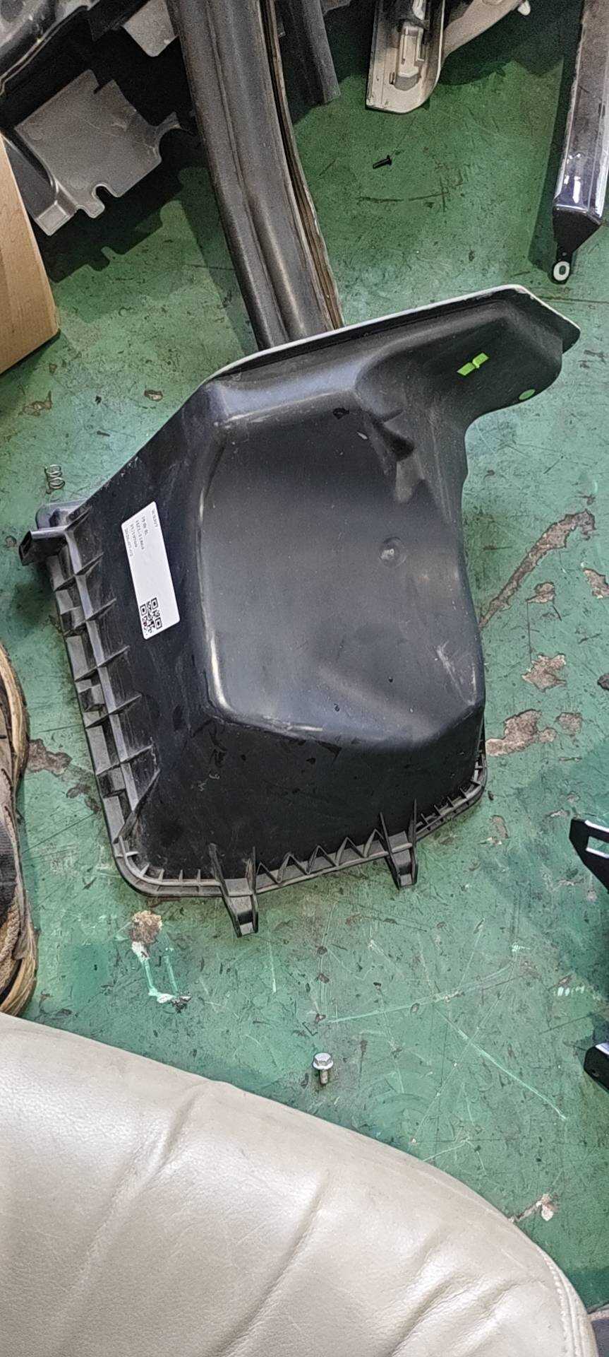 A1668300053 进气盒