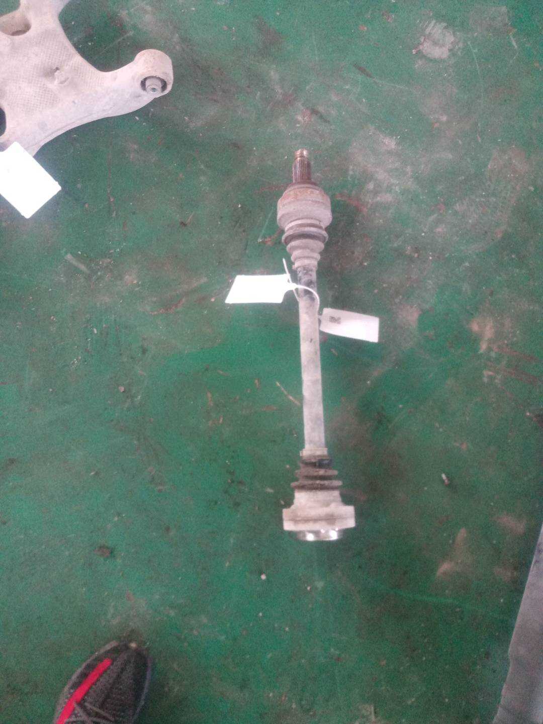 33207572431 后半轴（右）