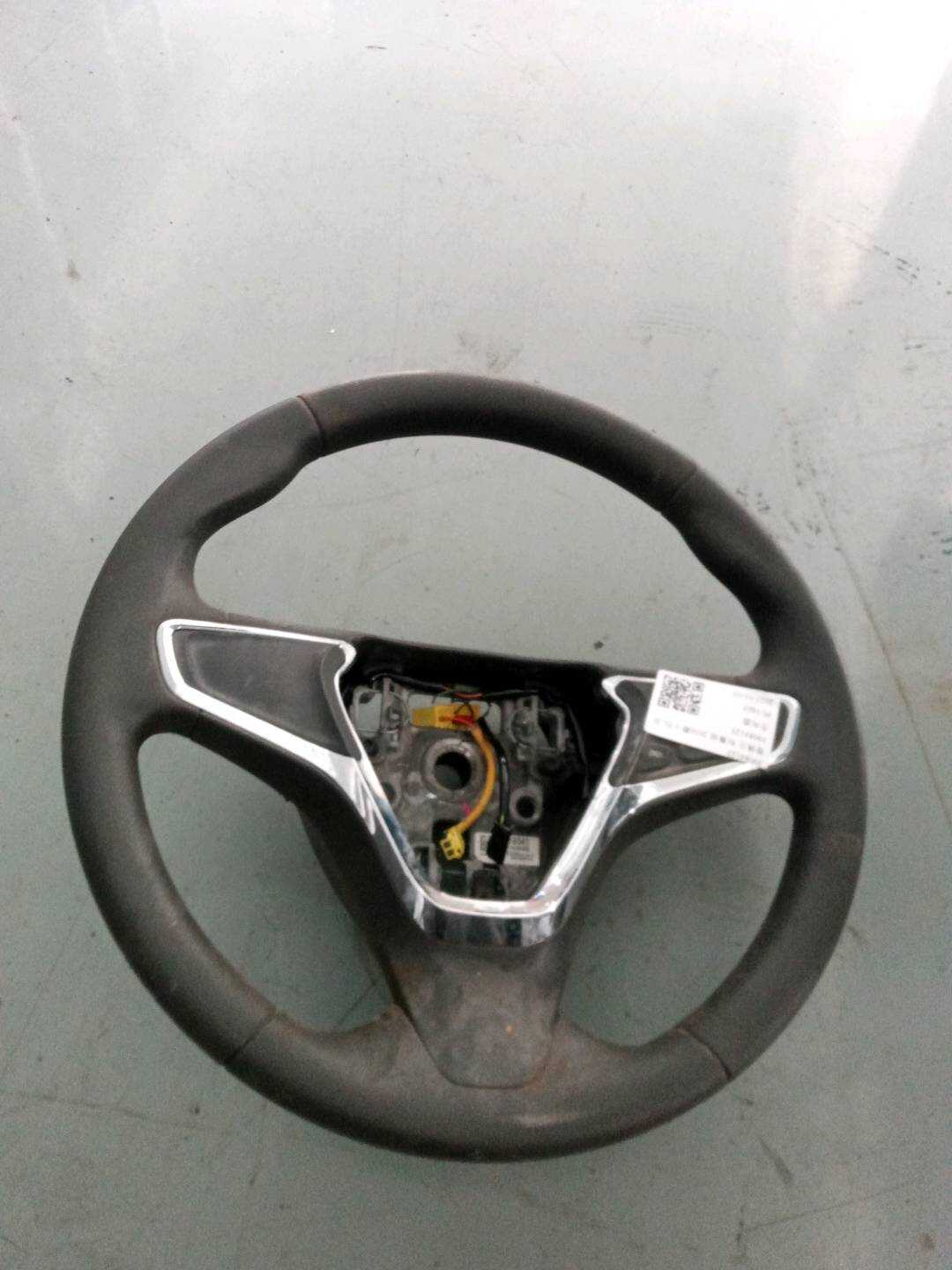 39084123 方向盘