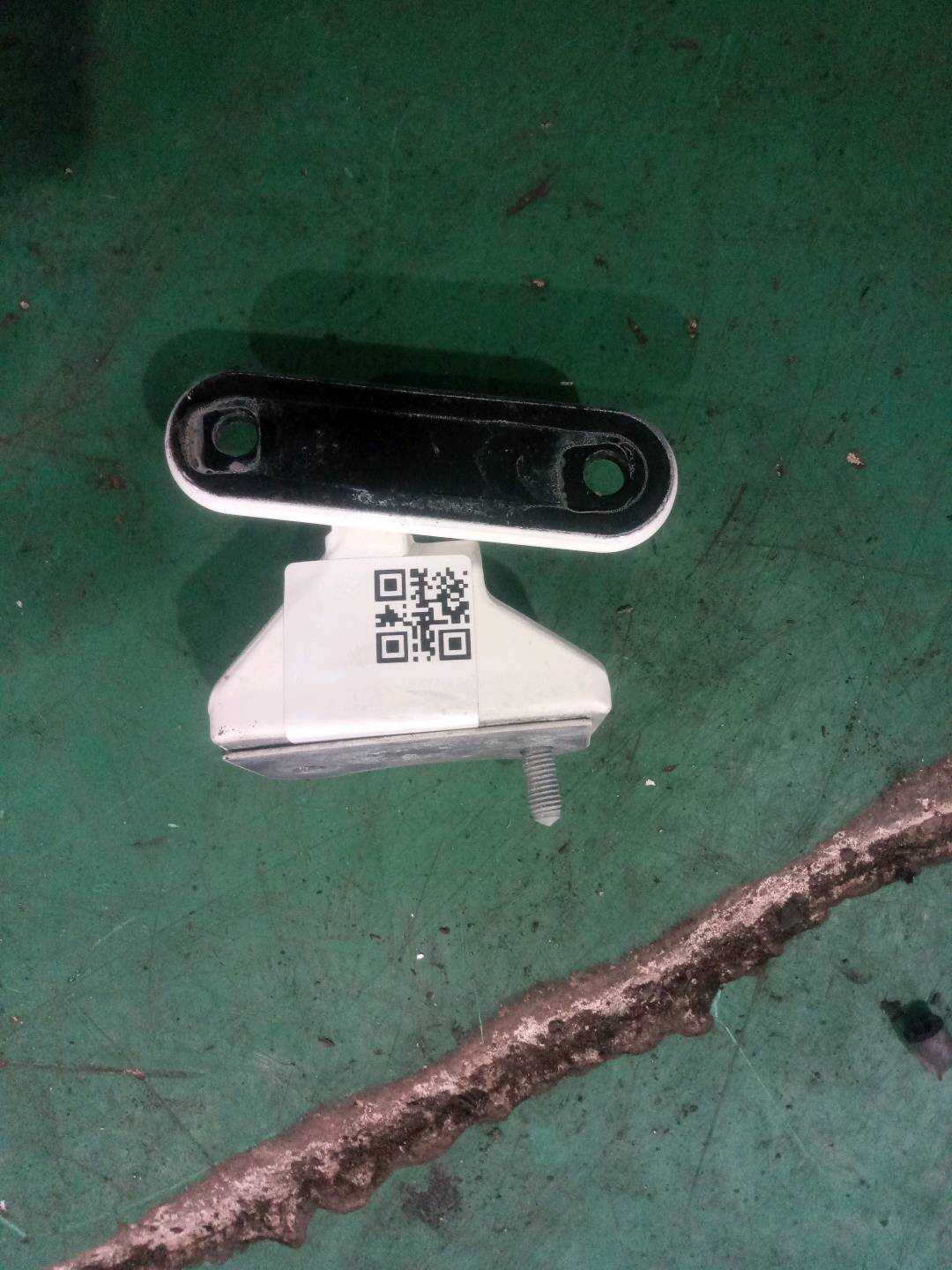 A1767300537 后门铰链(左上)