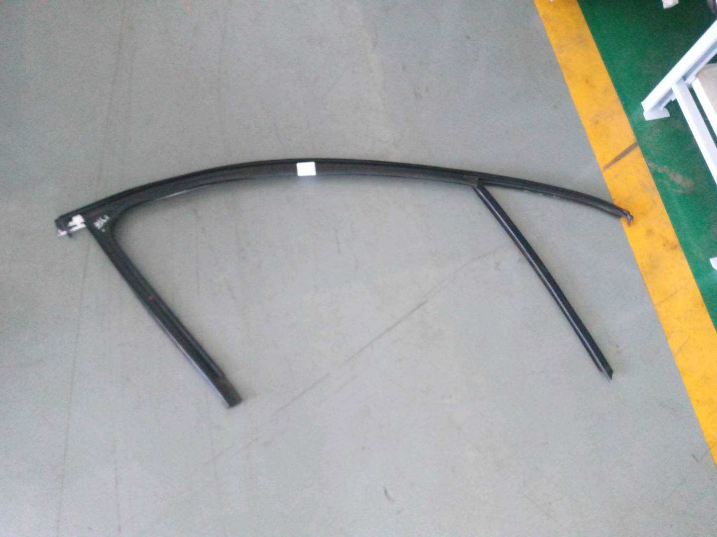 7P0837431H5AP 前门玻璃绒槽（左）