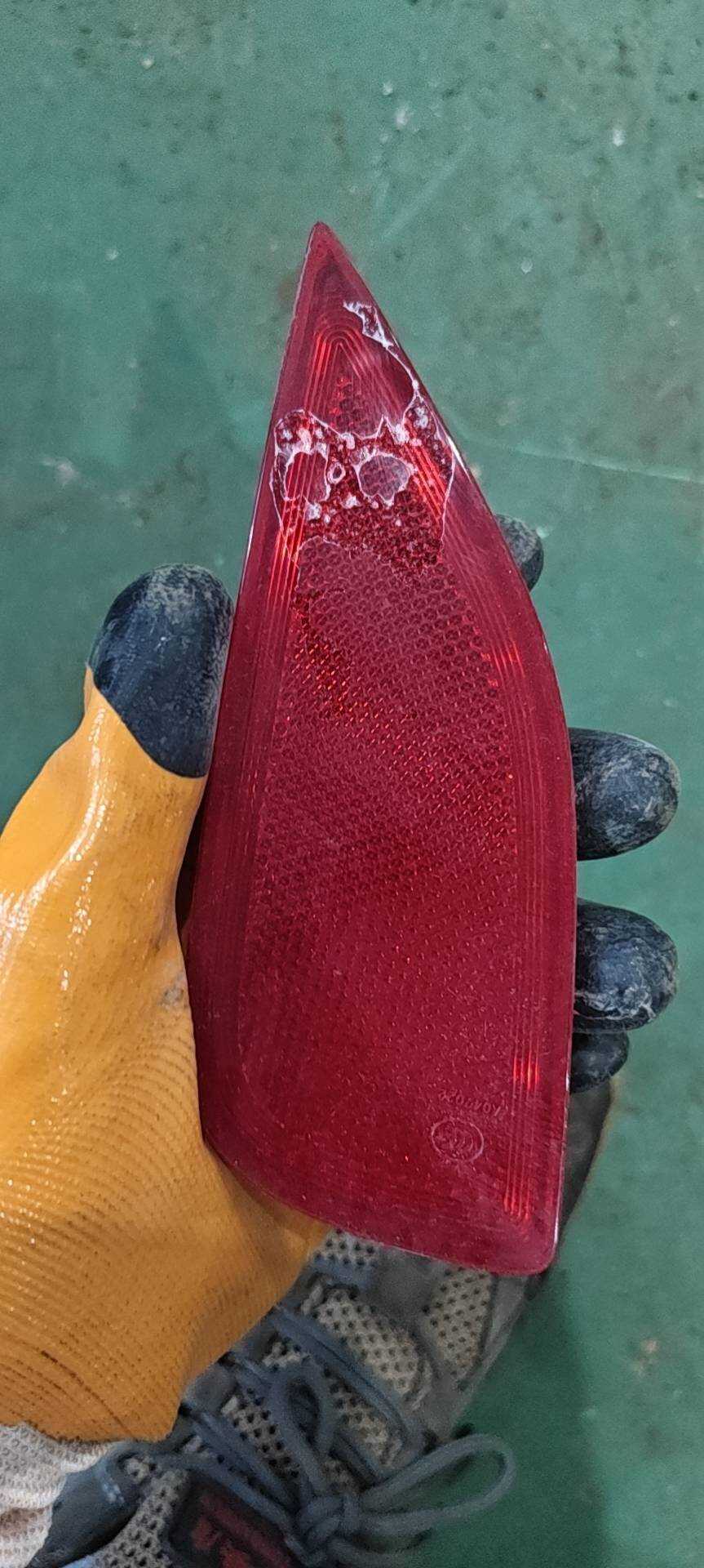 6600187880 右后回复反射器装饰件