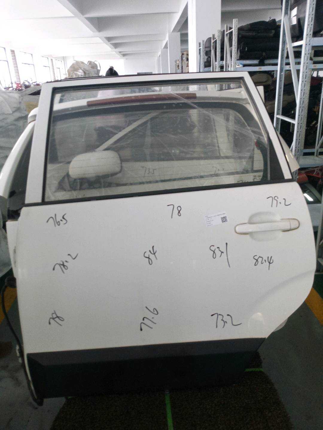 62000154V2DY 后门壳(左)