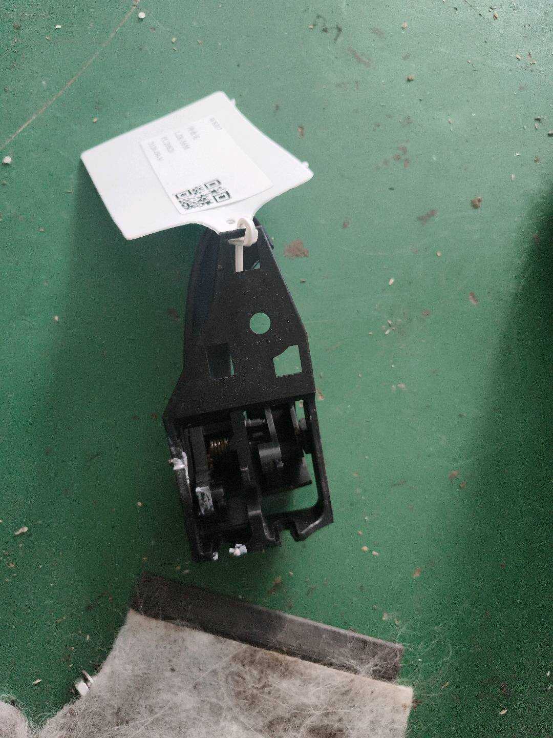 6920642030B0 后门内拉手(左)
