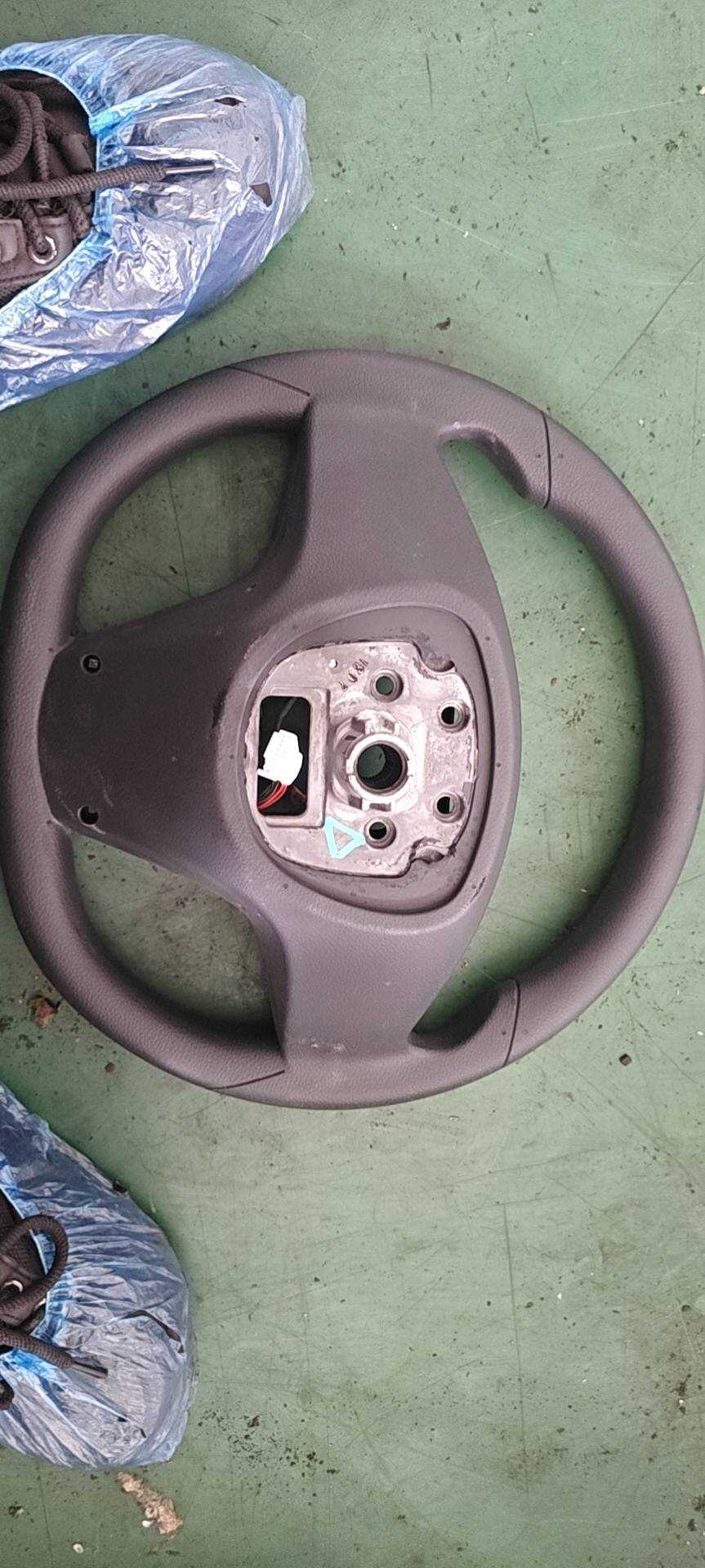 MEF3402010G Steering Wheel Assembly
