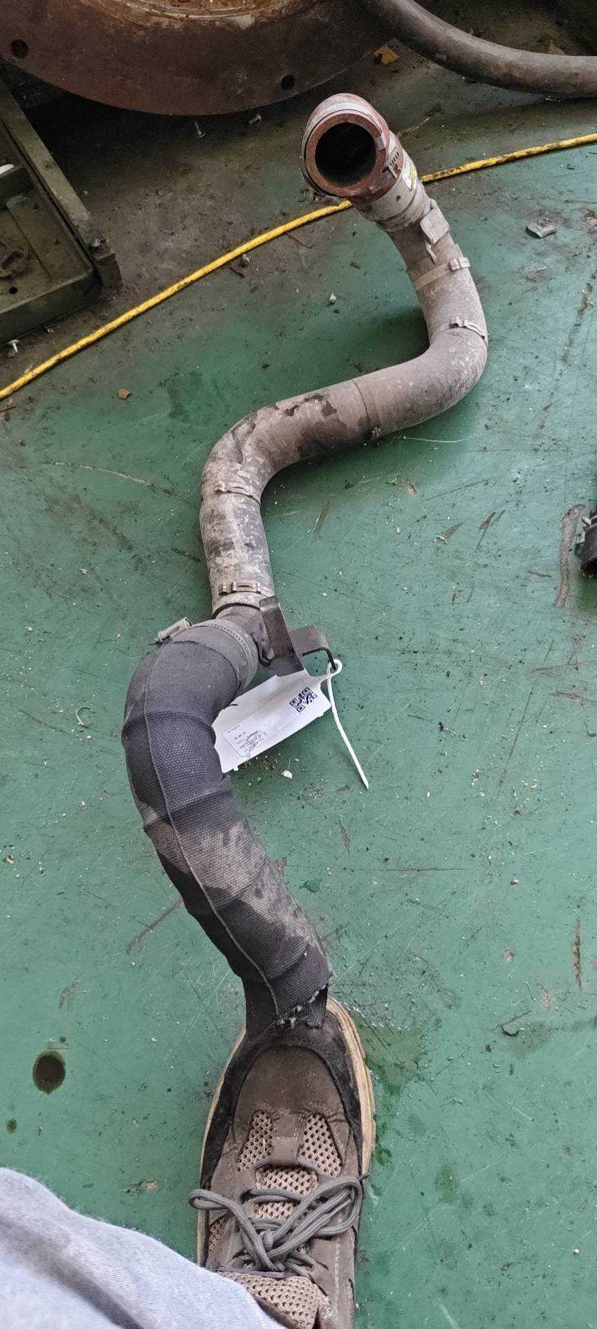 LR024516 Intercooler Intake Pipe Assembly
