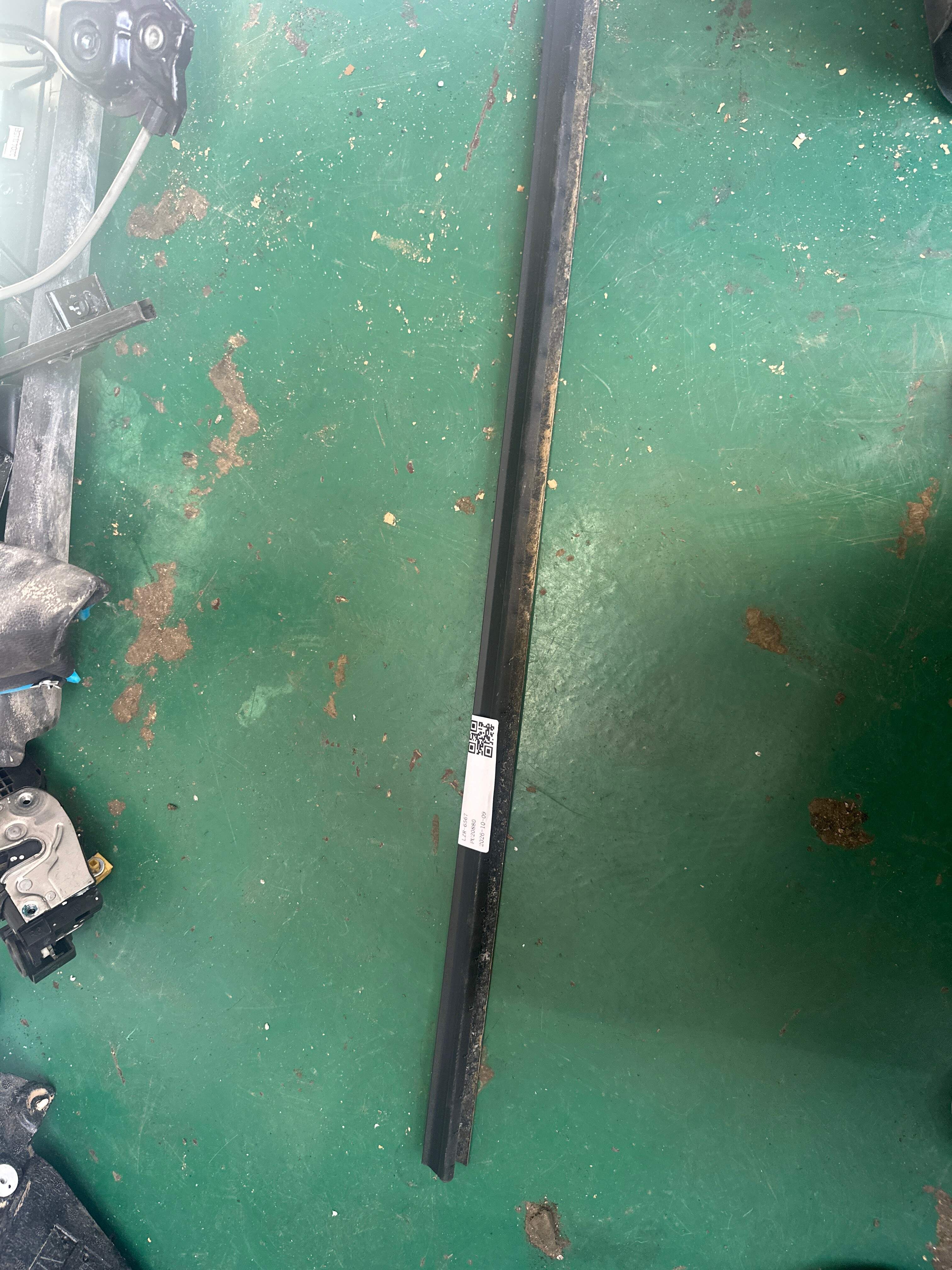 10226021 Rear Door Belt Weatherstrip Inner