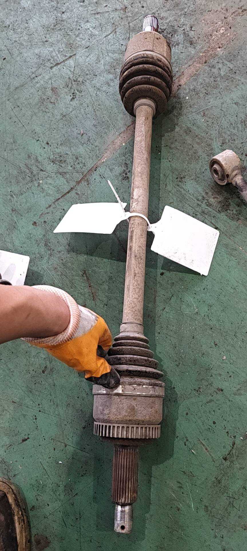496502M200 Rear Axle Shaft, Right