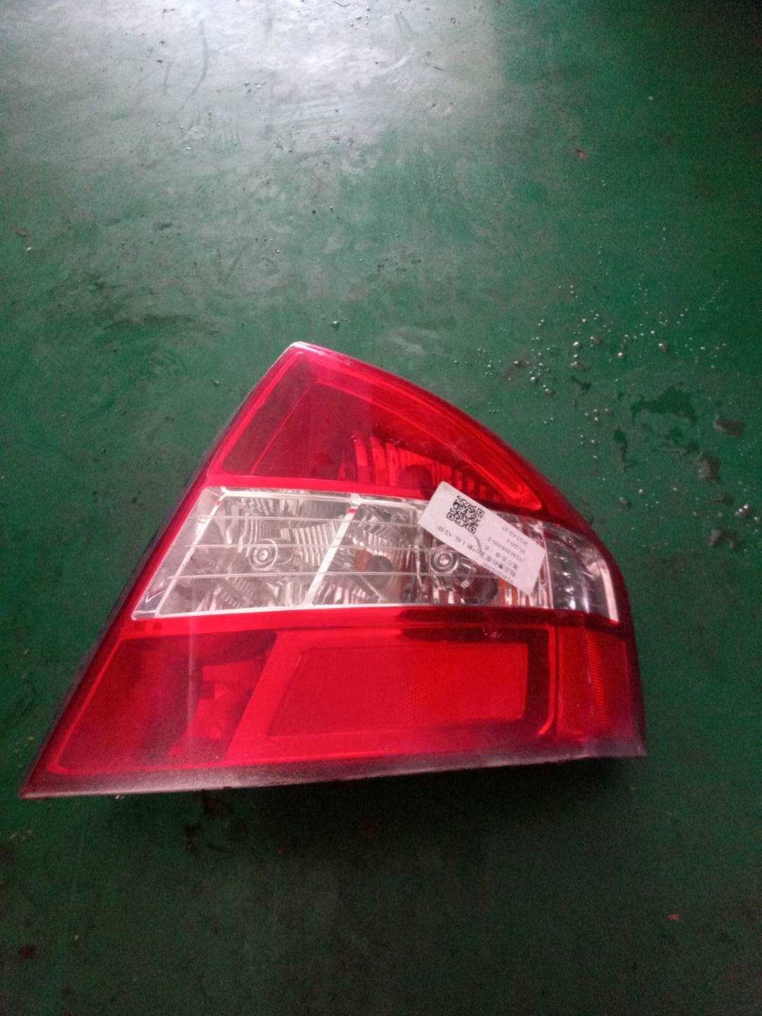 924020S300 尾灯总成(右)