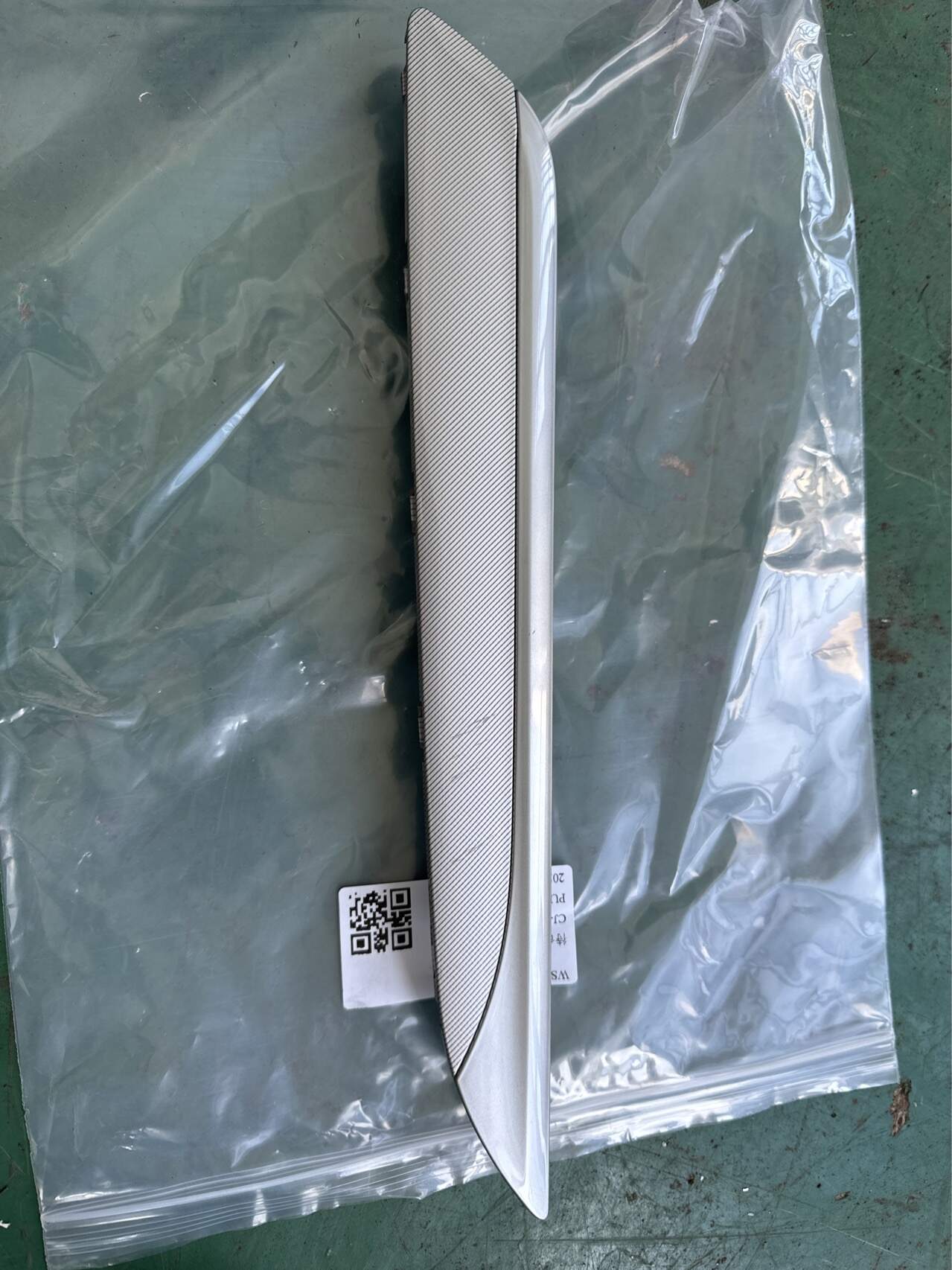 10156772ASA46 后门饰板上装饰条总成