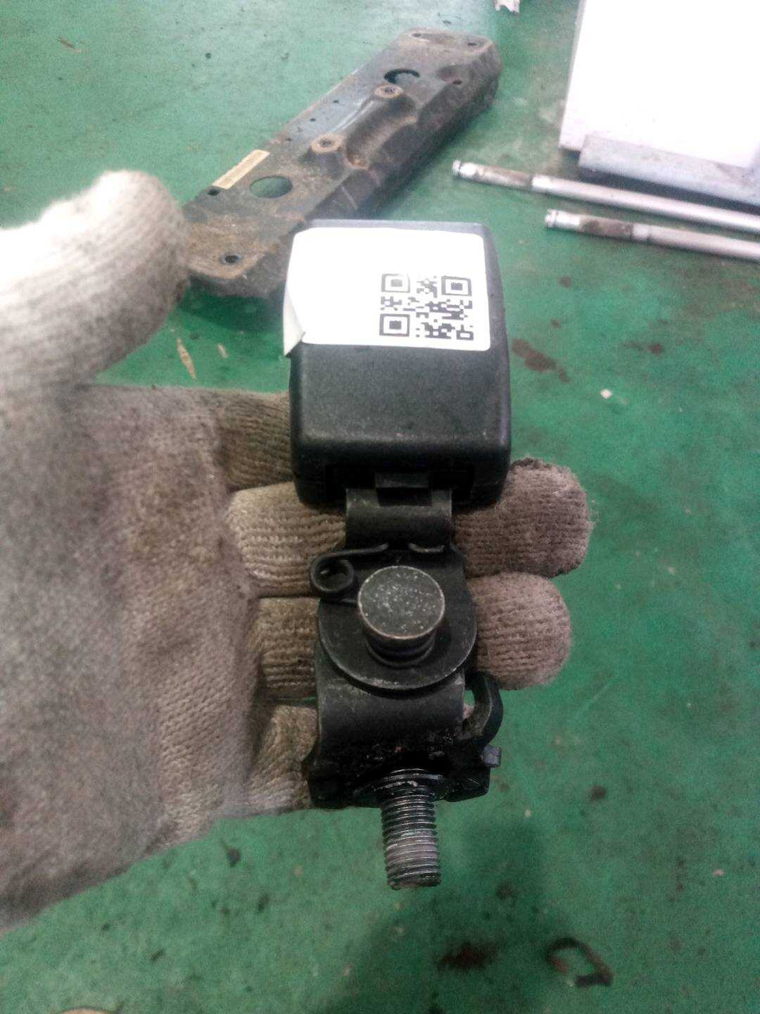 8T0857739H01C 后座椅安全带扣(右)