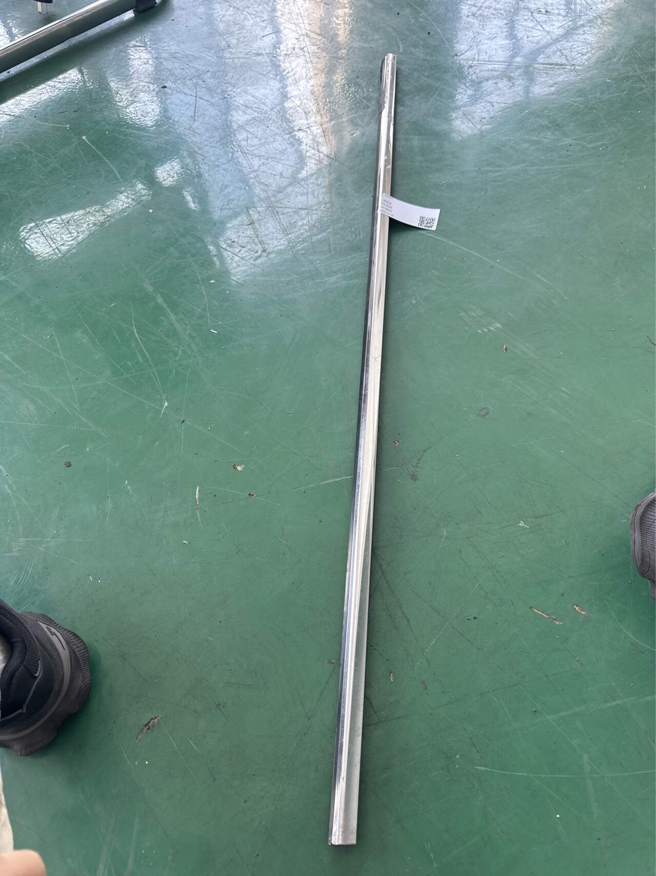 10411252 前门窗台外侧密封条