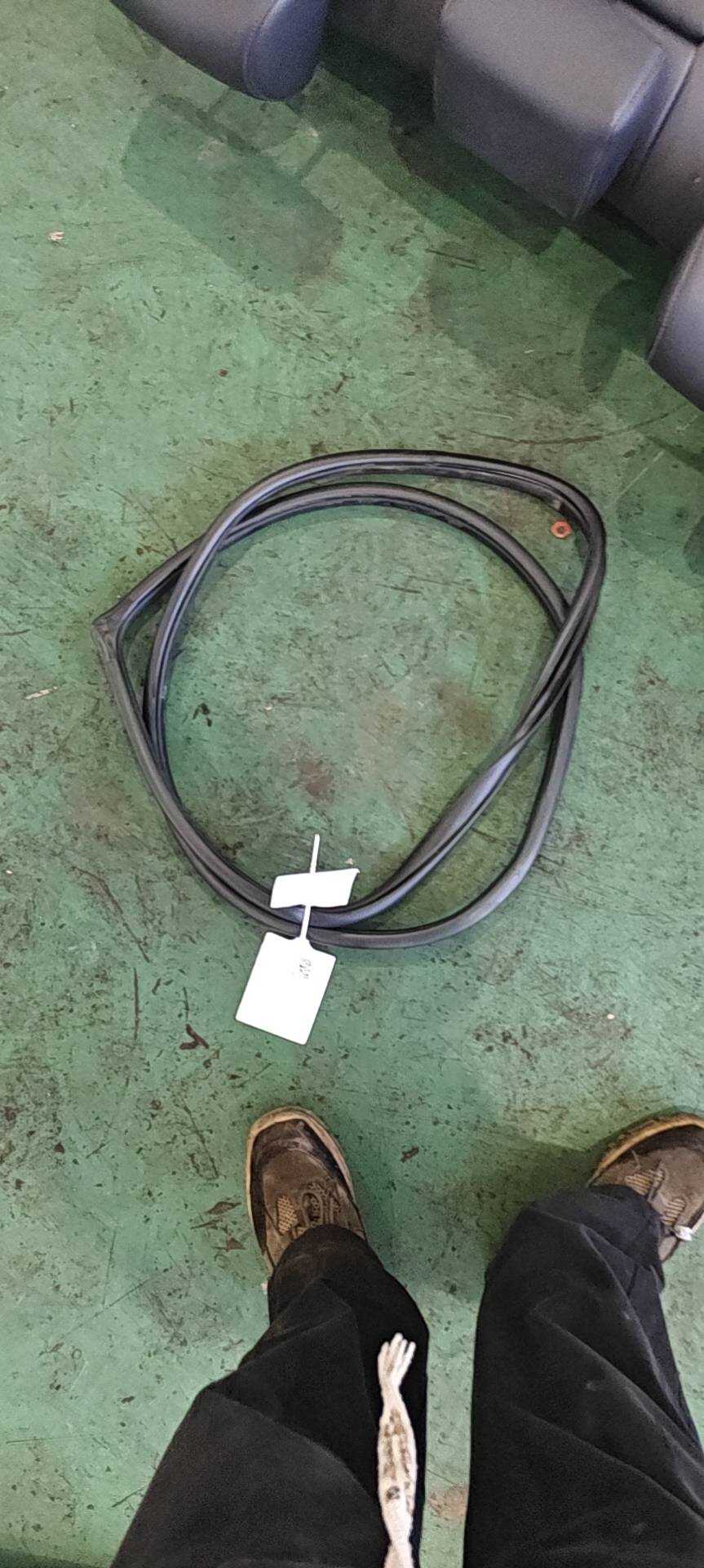 83110B3000 后门车身密封胶条（左）