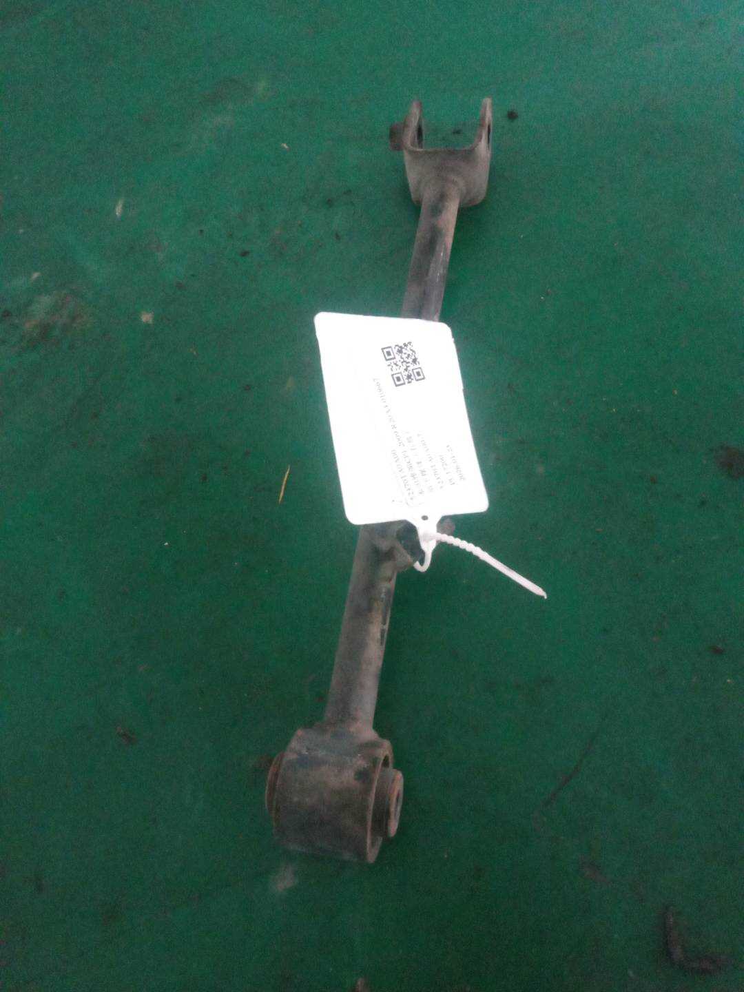 52370TA0A00 后下摆臂(右前)