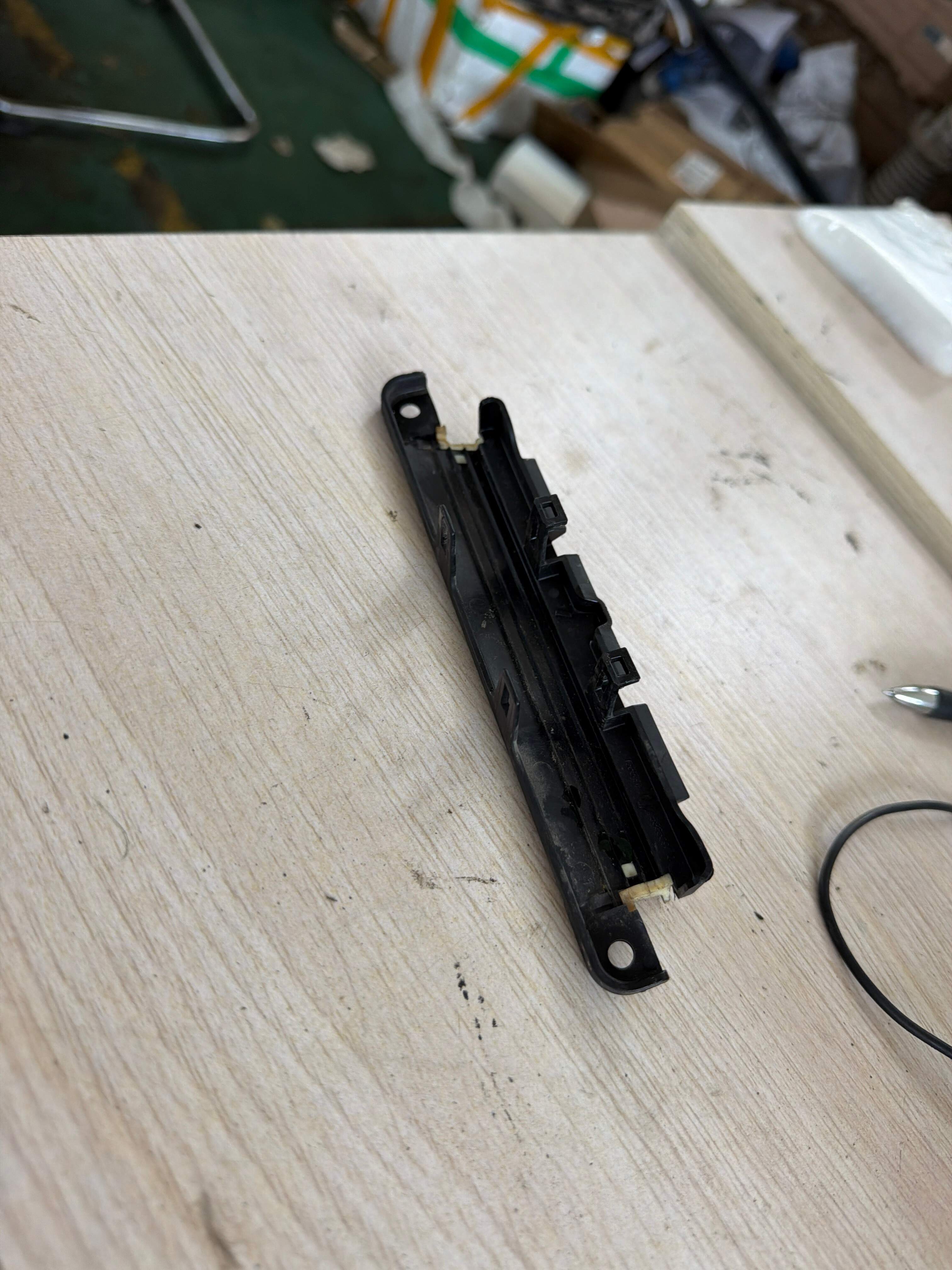 12907555191 套管压紧装置