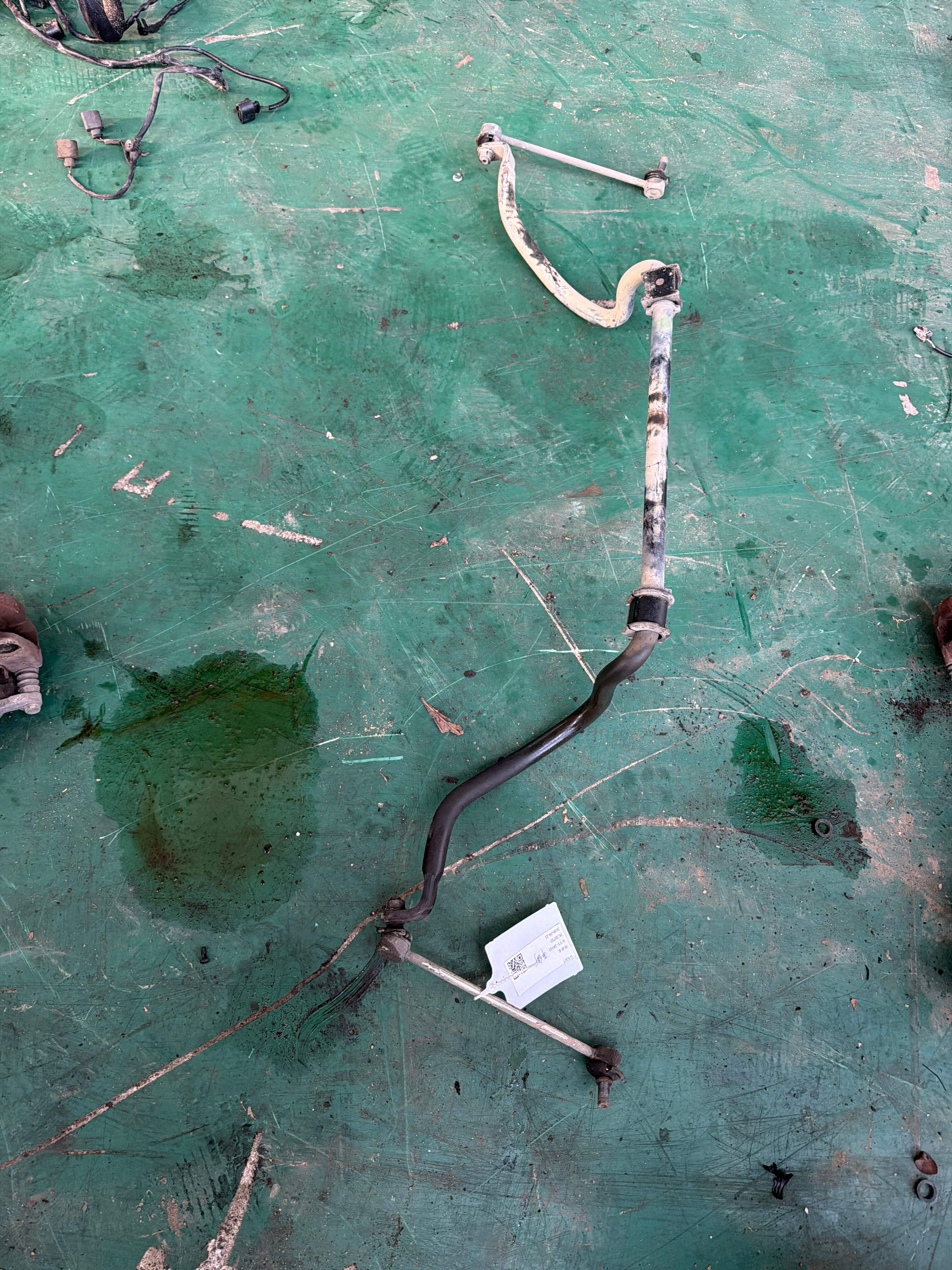 4881133130 Front Sway Bar