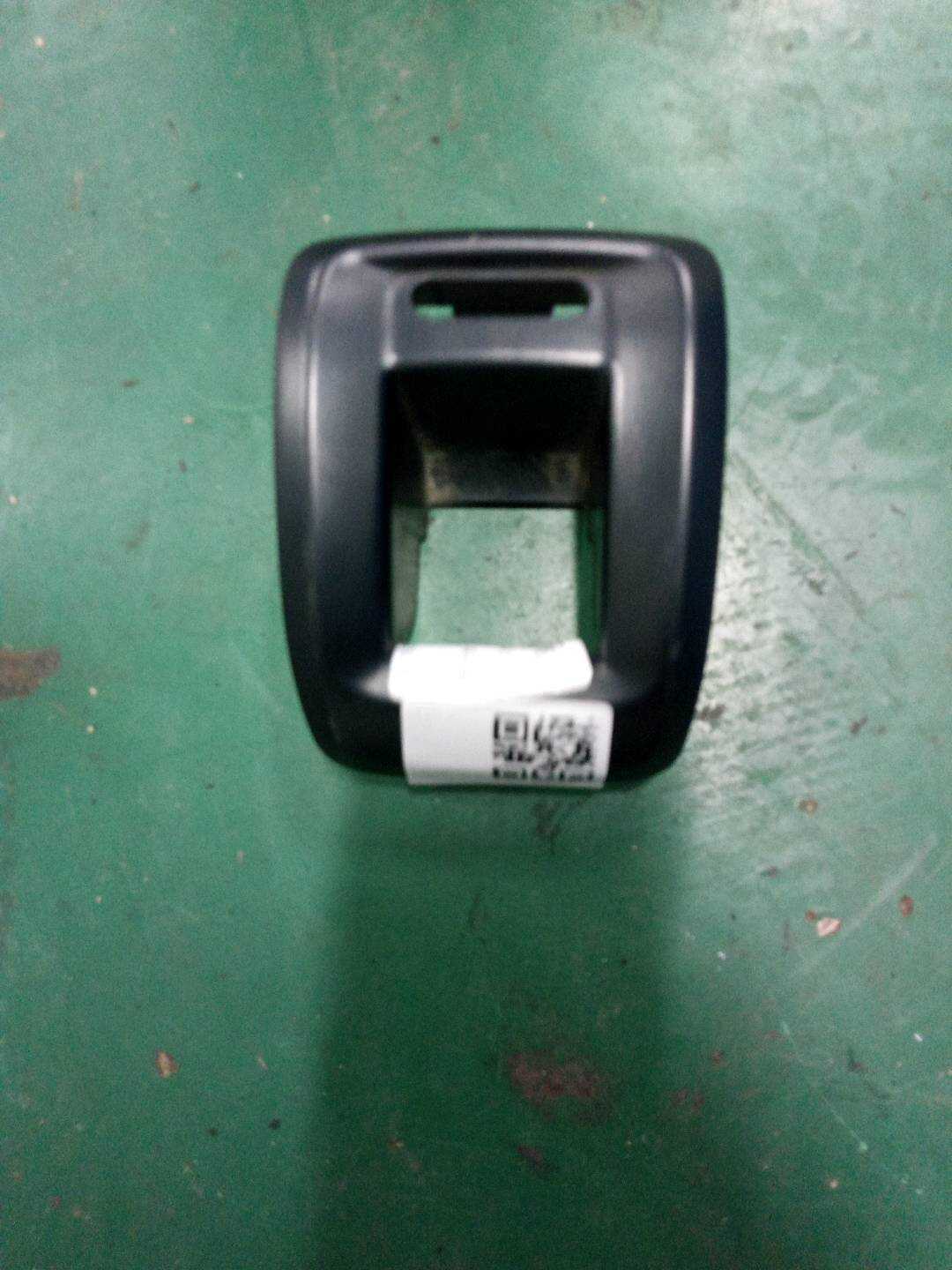 52207291387 后座椅锁盖(右)