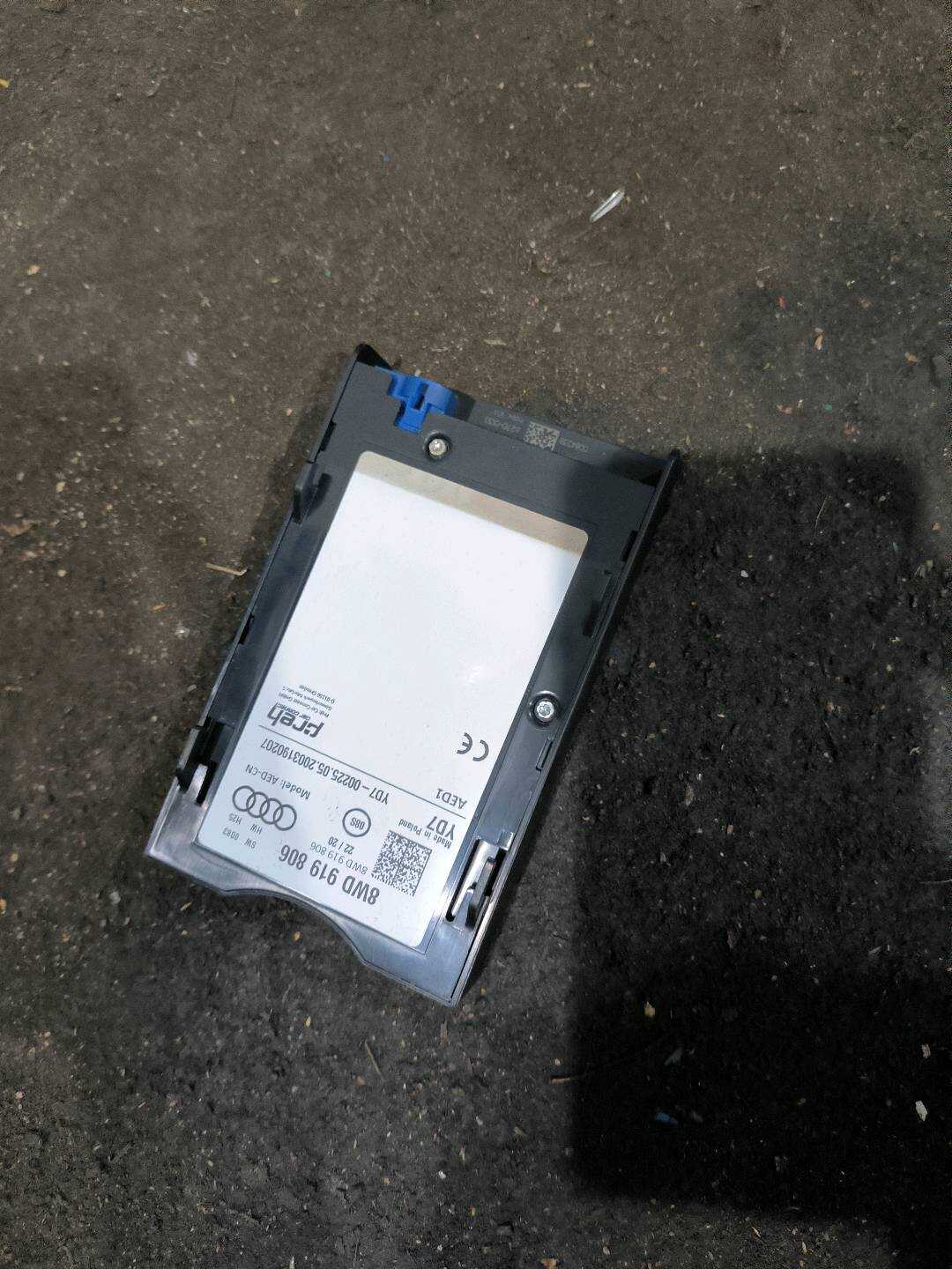 8WD919806 数据读取器