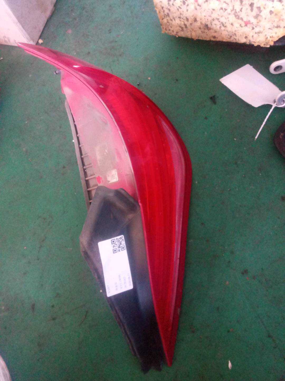 A1179060401 外尾灯半总成(右)