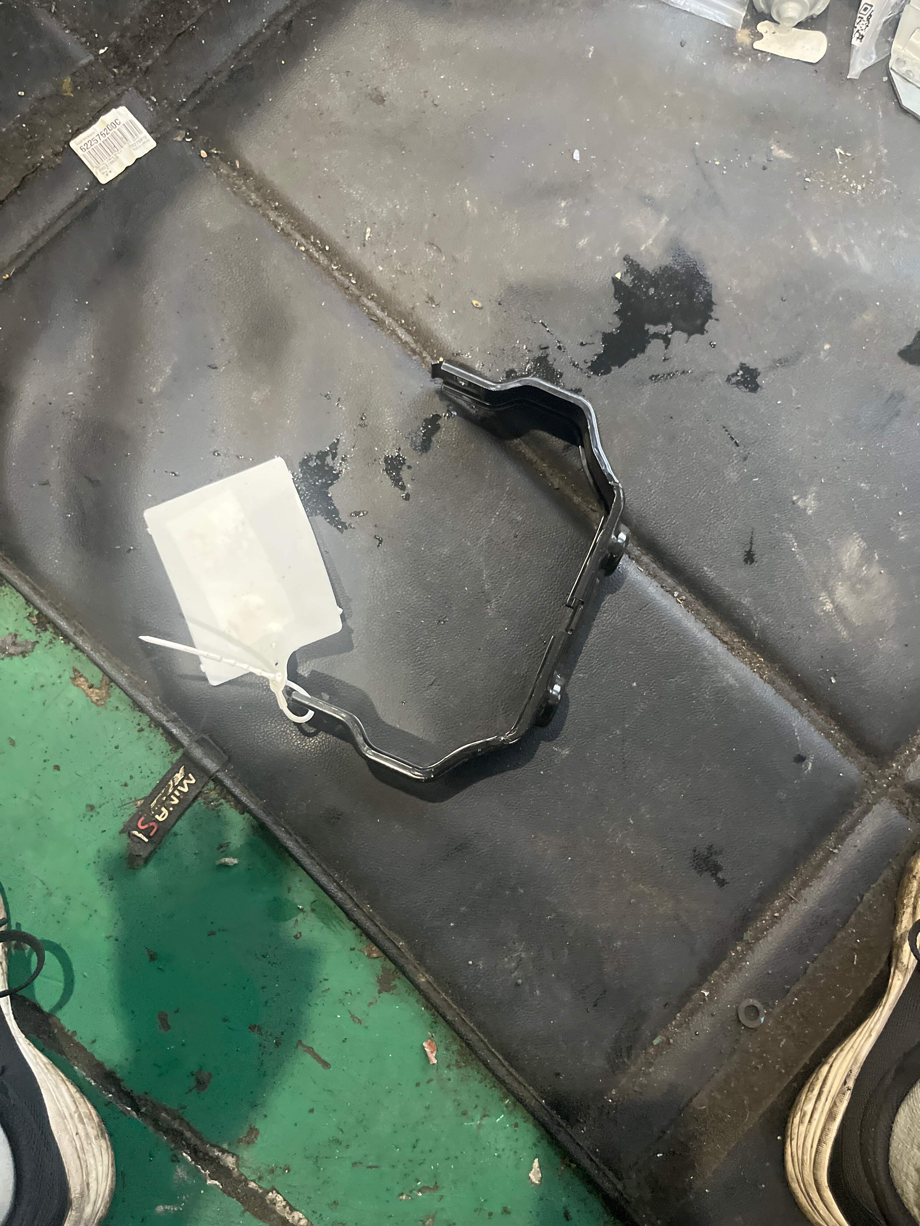 5K0863532 Mounting Bracket