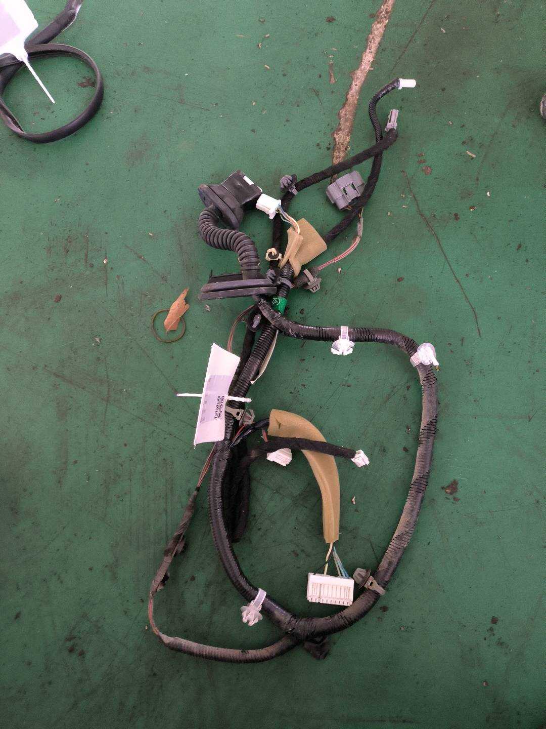 241266HK0C 后门线束(右)