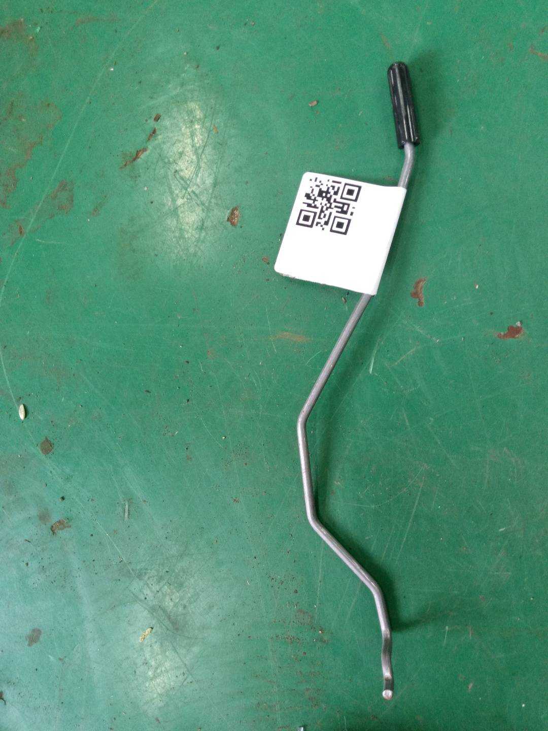 51217339465 前门锁止杆(左)