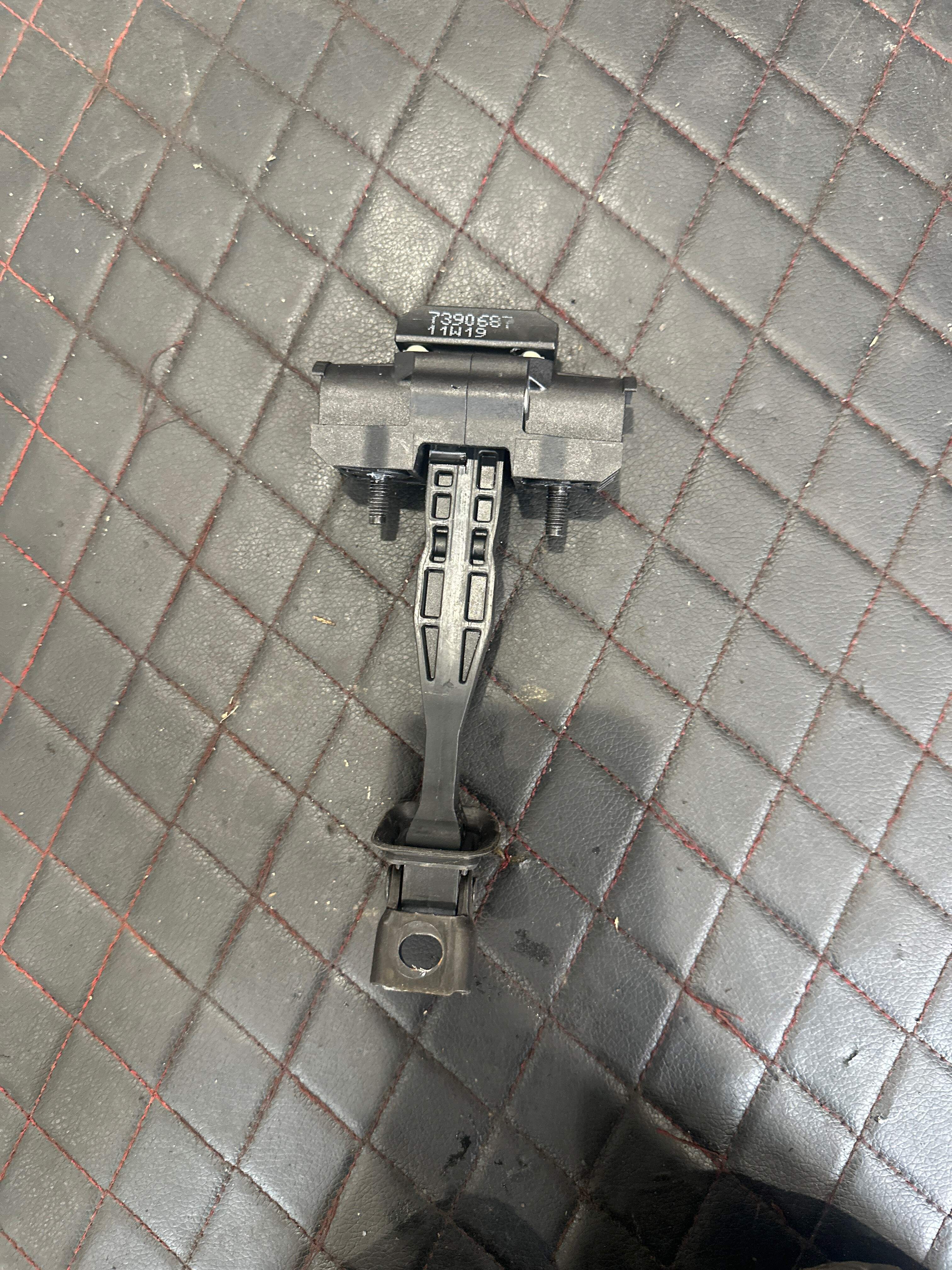 51227390687 后门限位器