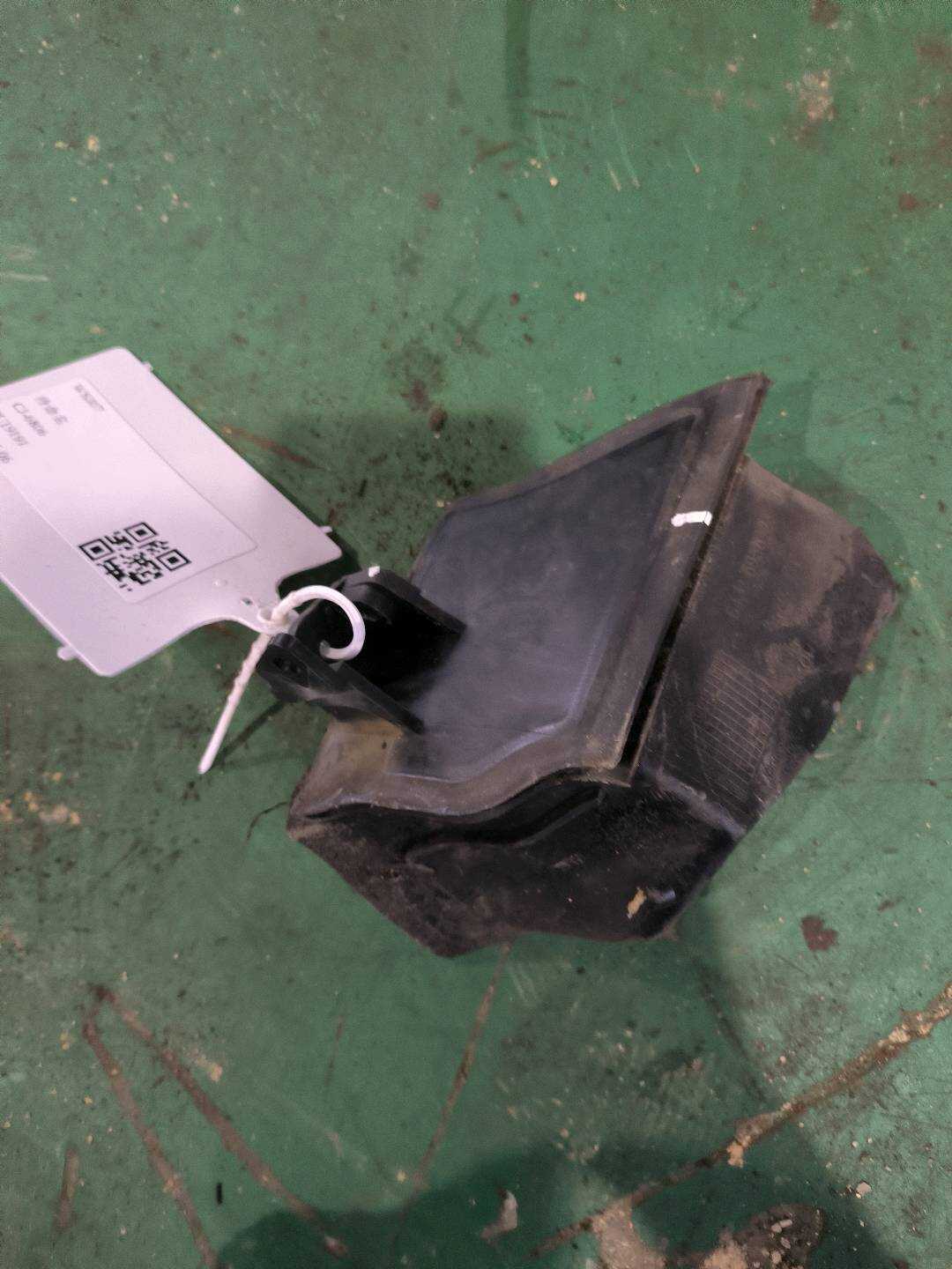 64316956426 微尘滤清器出水口(右)