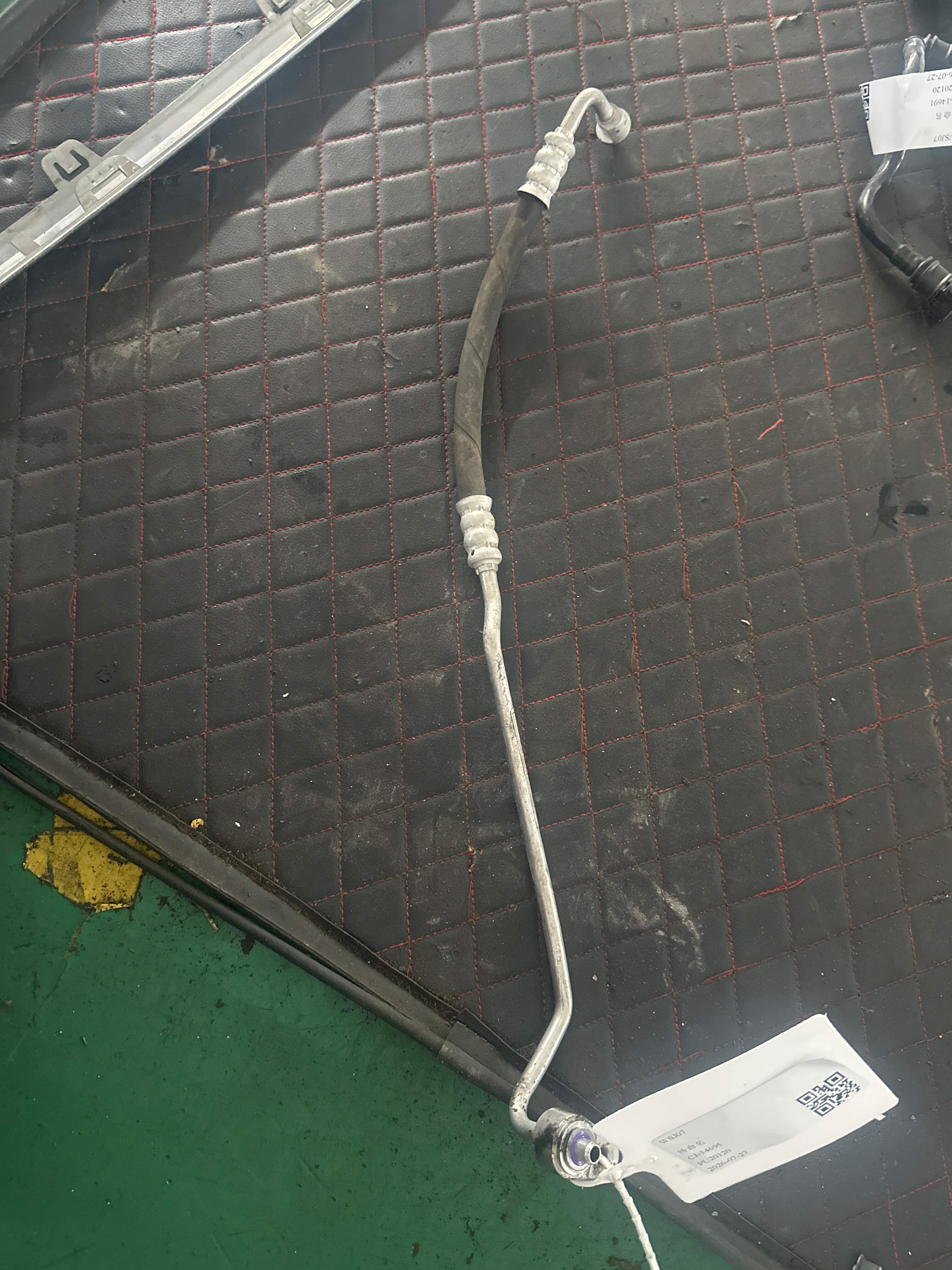 A2138300702 空调管高压管(从冷凝器到蒸发器)
