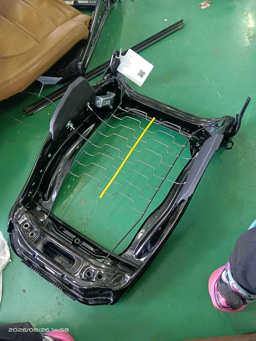 52107911660 副驾驶员座椅靠背骨架