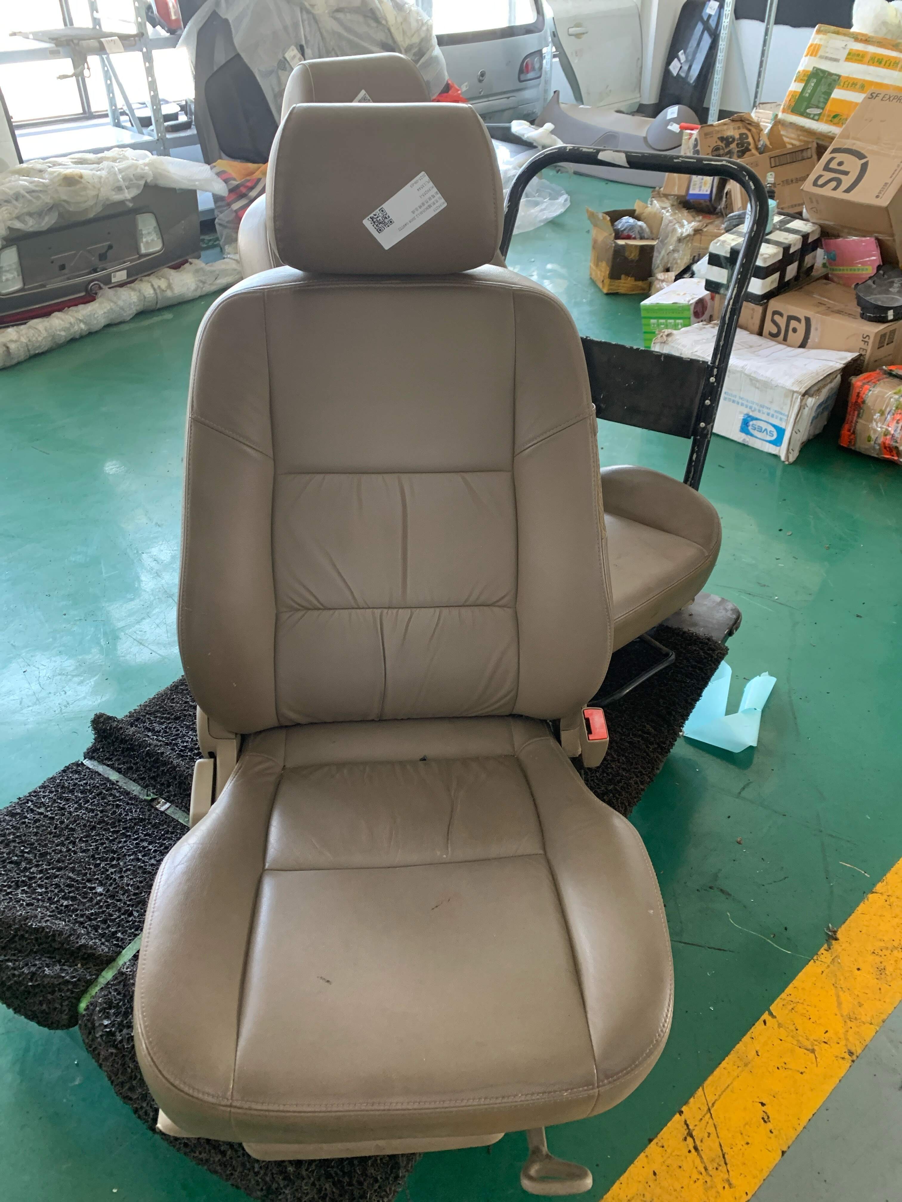 9039255 Passenger Seat Assembly