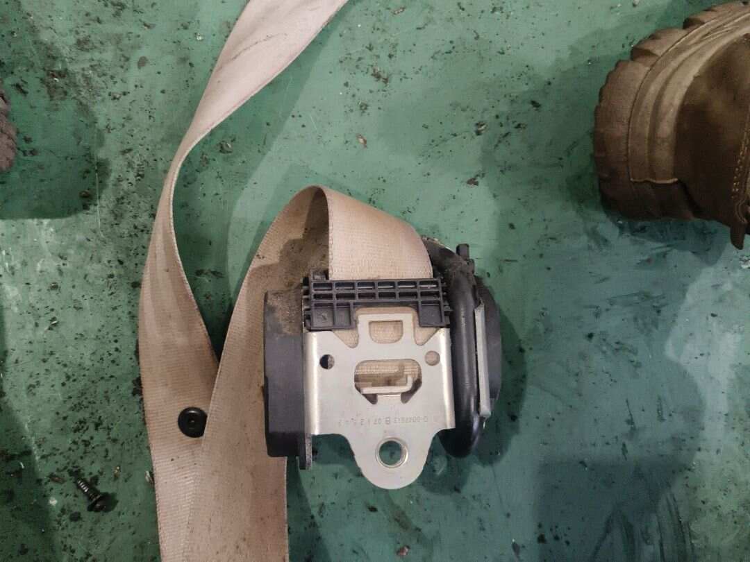 4F0857705 驾驶员座椅安全带