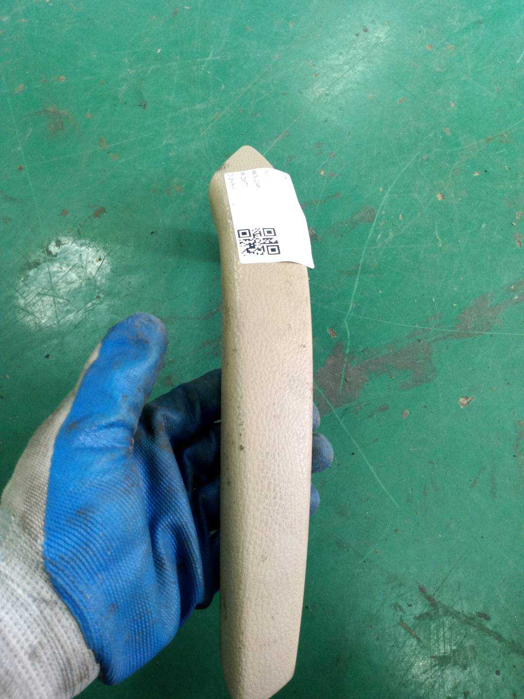51416970152 前门扶手饰板(右)