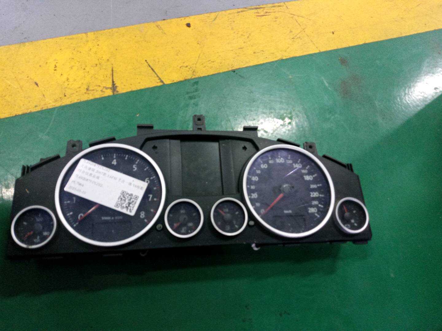 7L6920875TXZ02 组合仪表总成