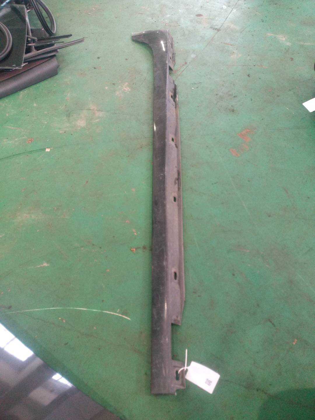 4GD853855 Rocker Panel, Left