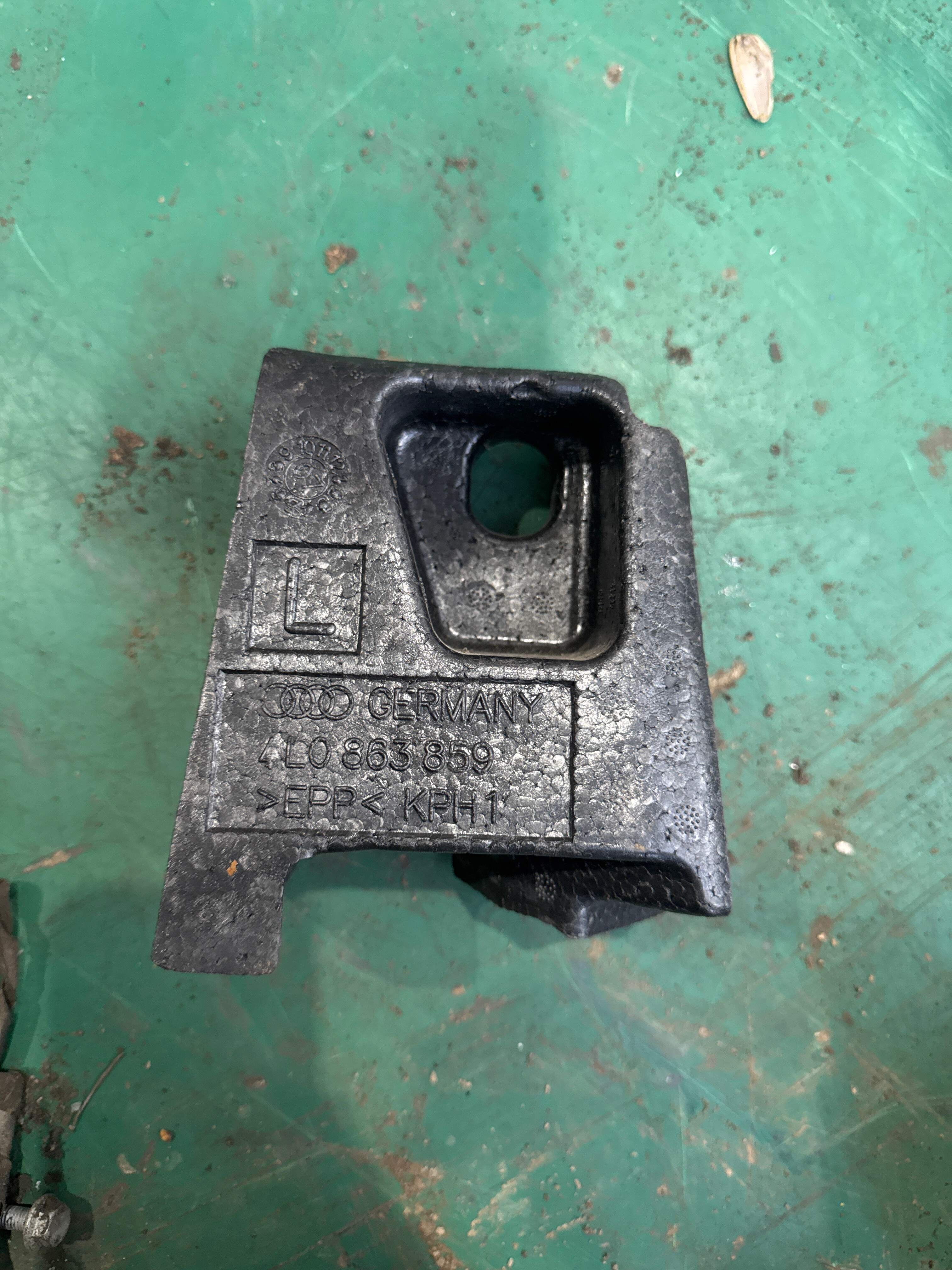 4L0863859 泡沫垫