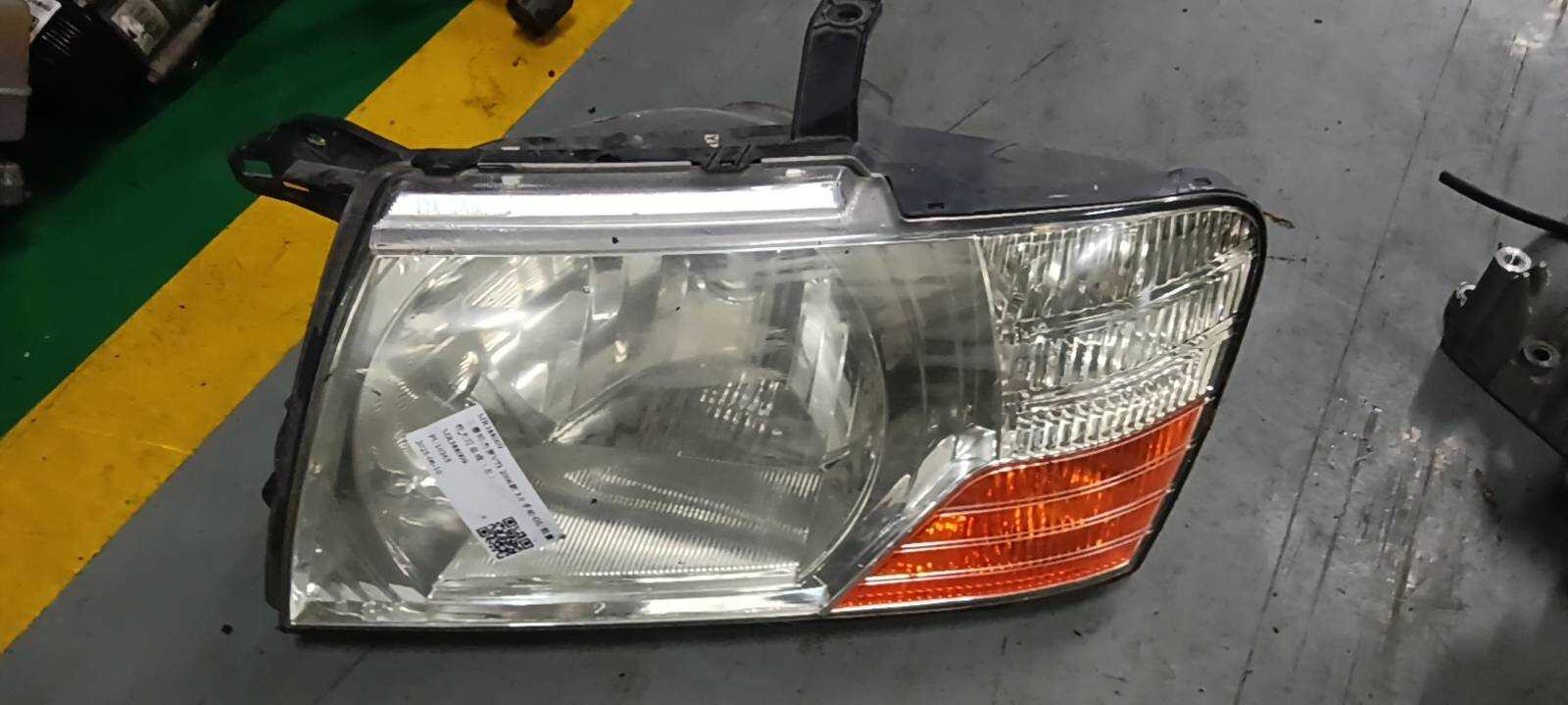 MR388009 Front Headlight Assembly, Left