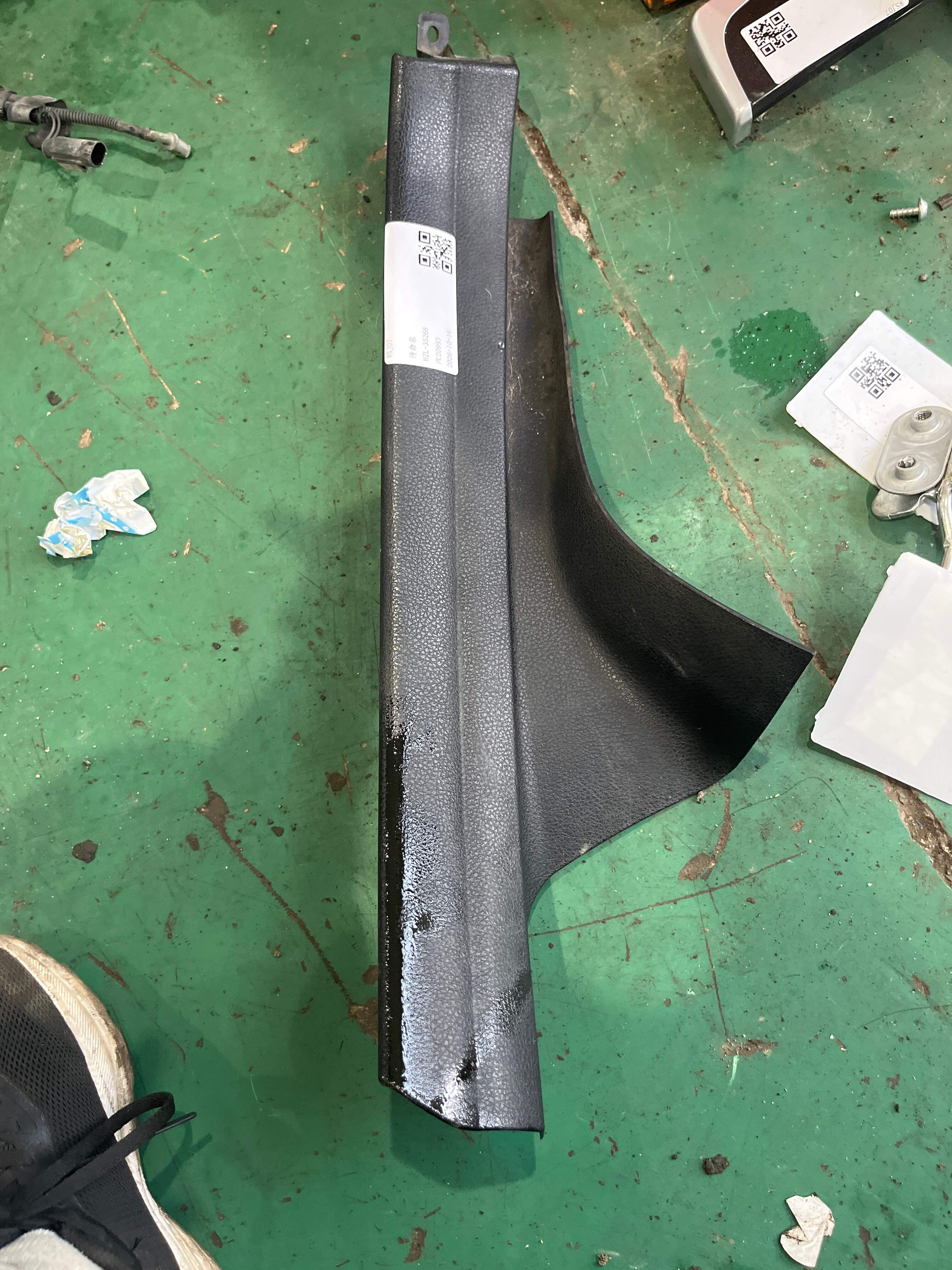 51477358046 Rear Door Sill Trim Panel (Right Inner)