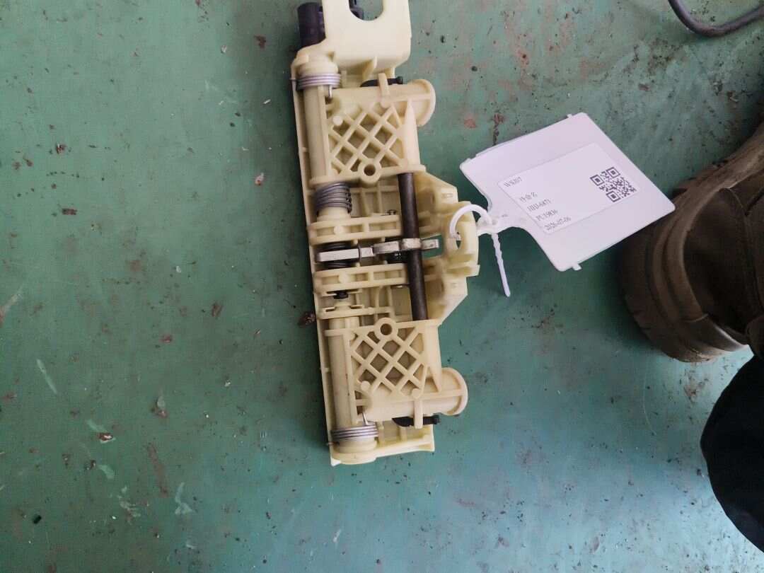A2209700725 可翻式机械装置