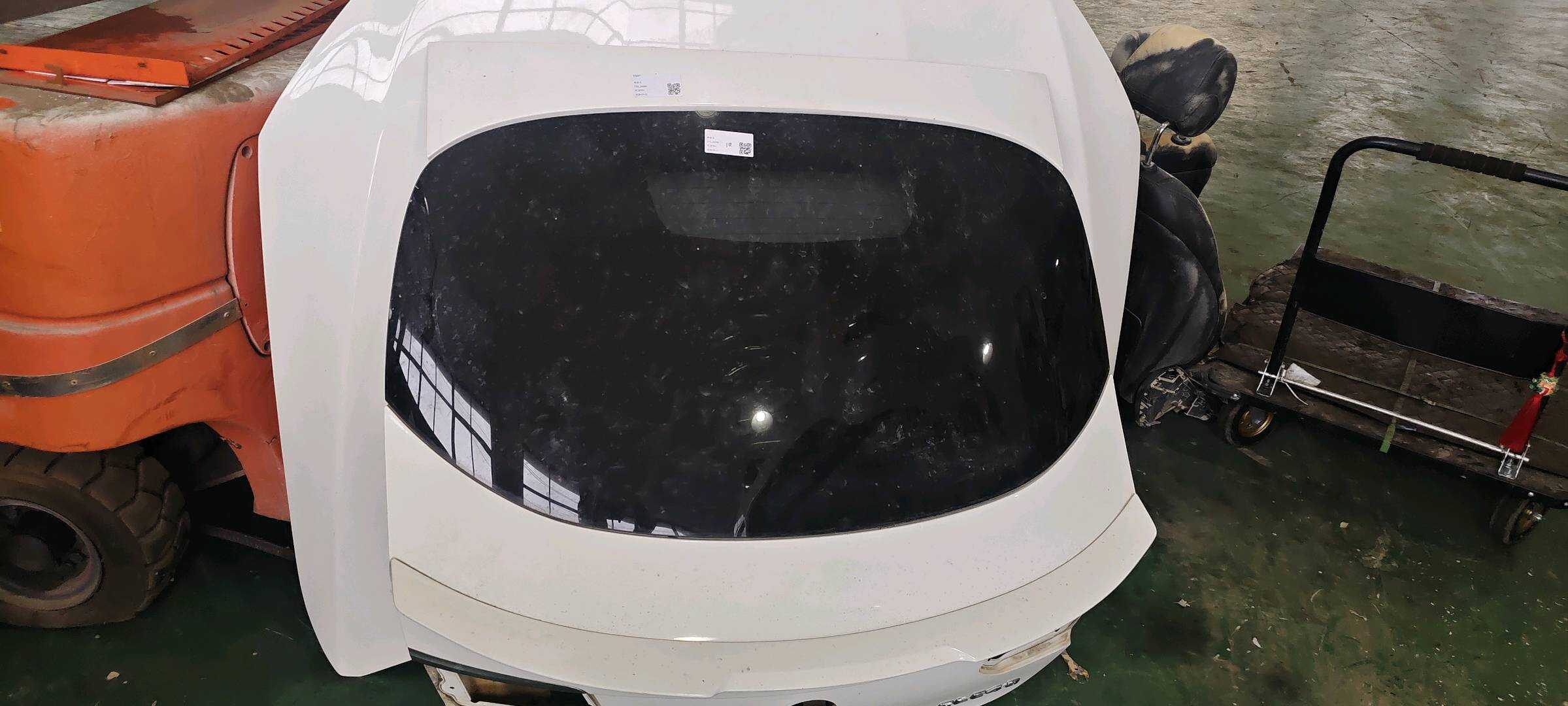A2537402400 后风挡玻璃