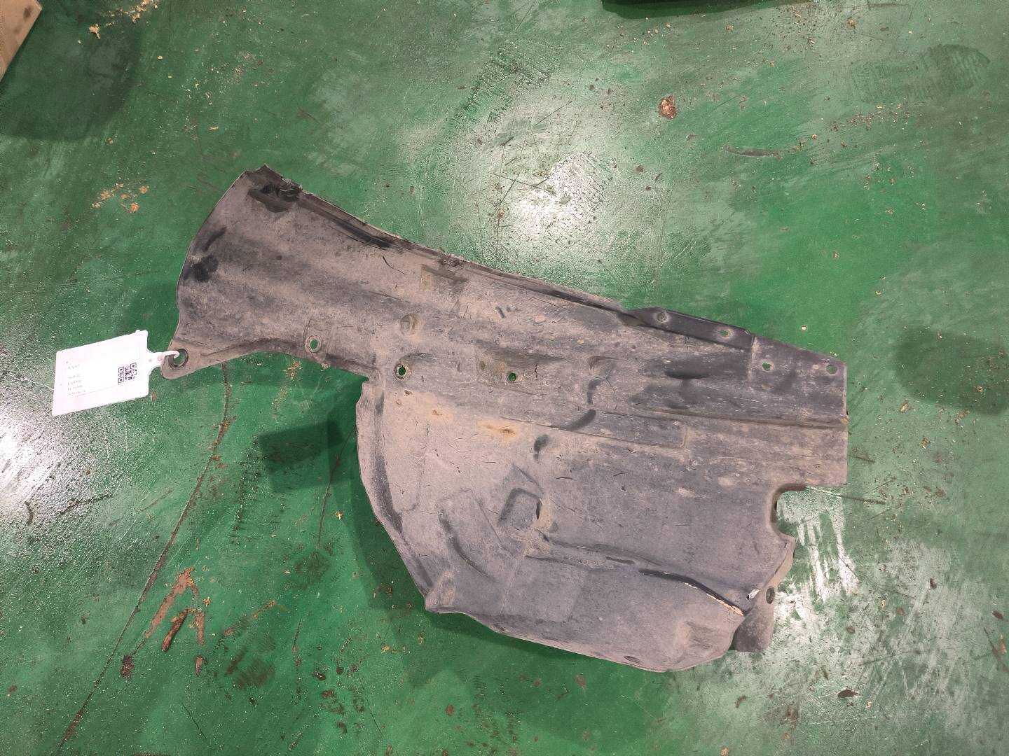 638412V70A 前叶子板后内衬（左）