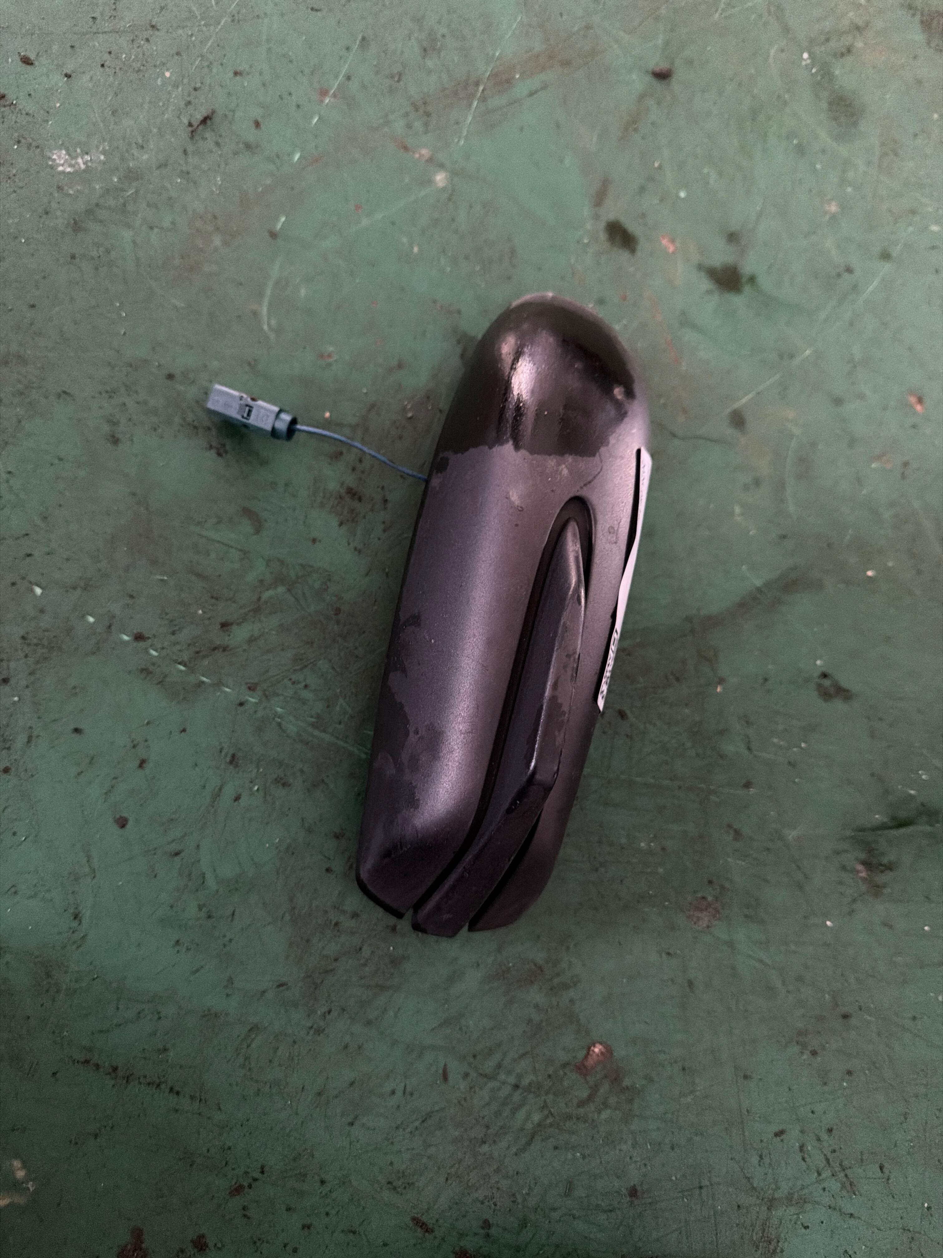 XUI500310 Antenna Assembly