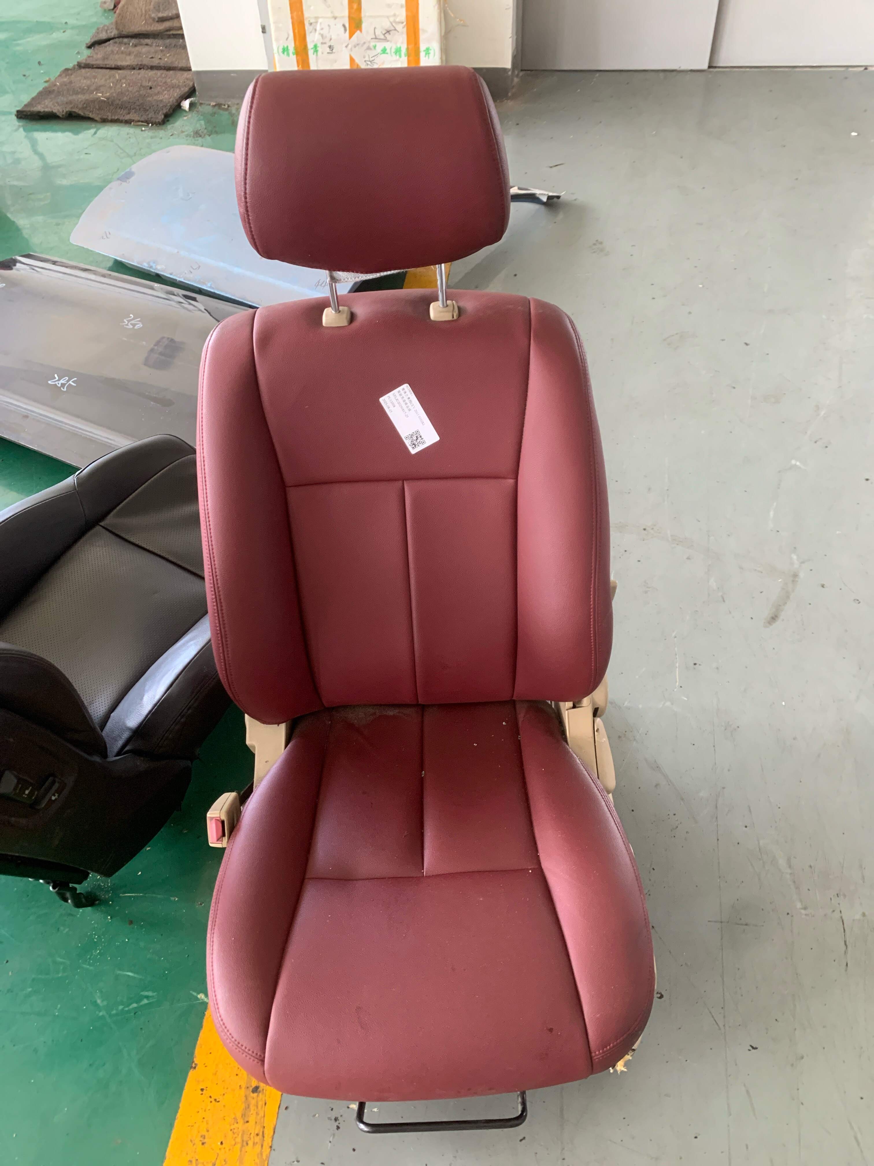 9039061 驾驶员座椅总成