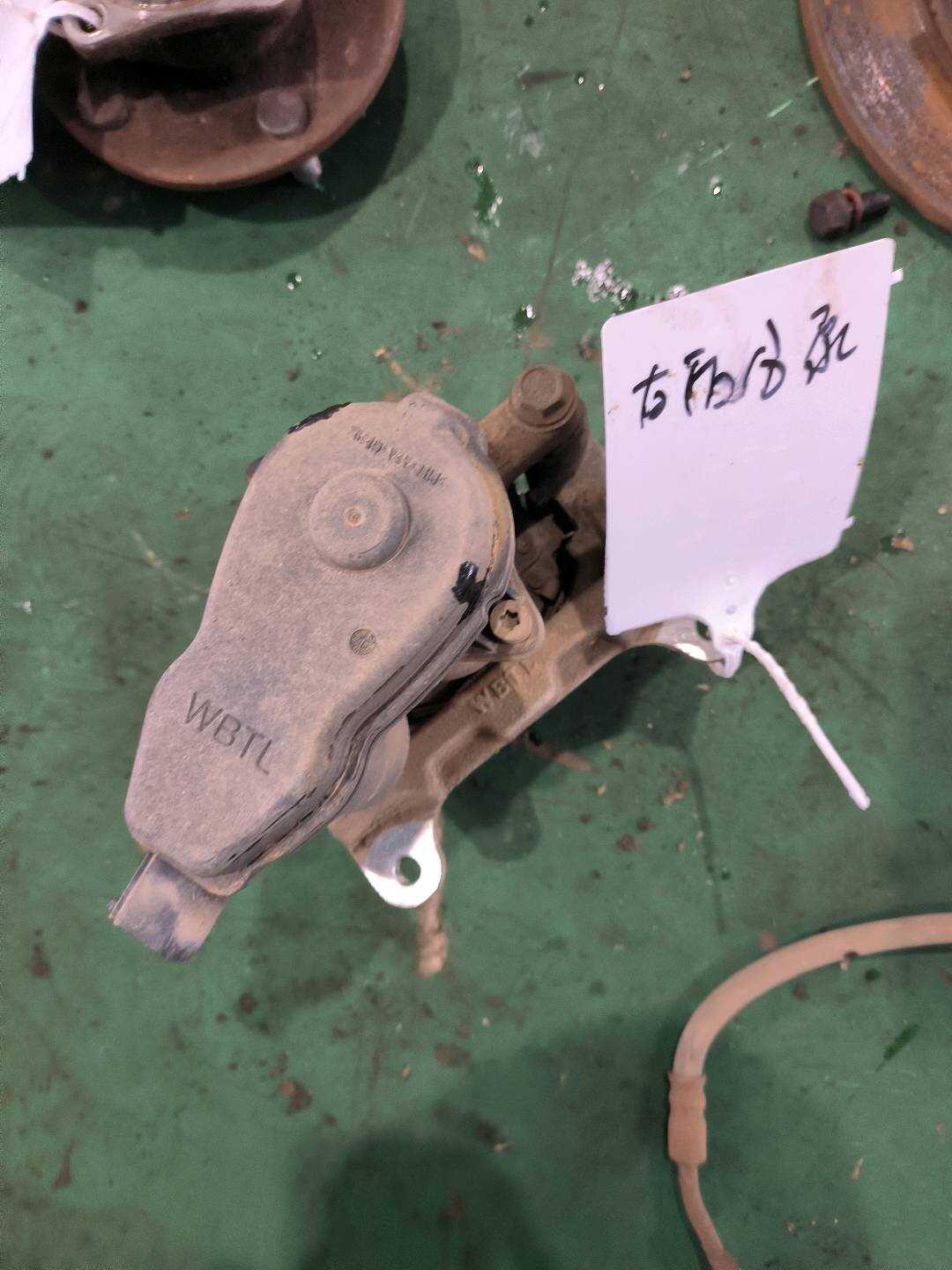1014028929 右后EPB集成式制动器总成