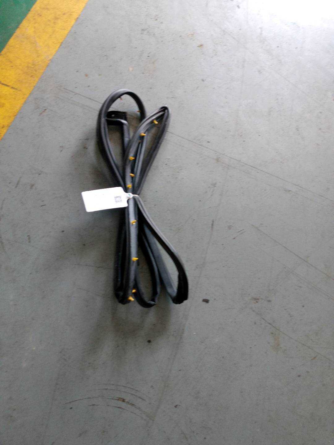 831401F000 后门车门密封胶条(右)