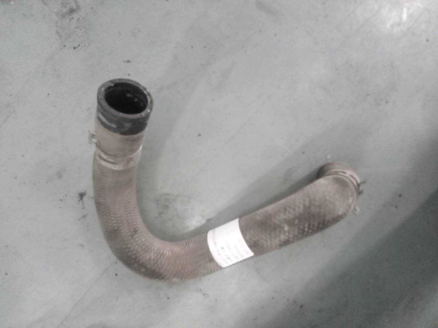 165710T010 水箱进水管