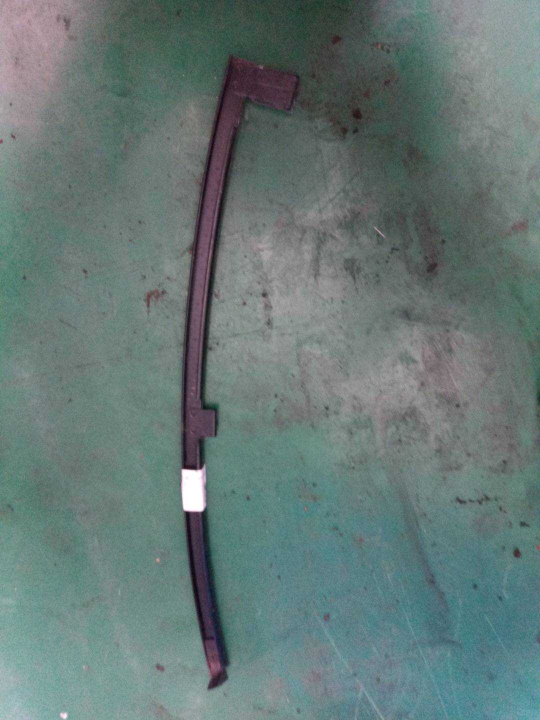 6997502060 后门玻璃绒槽(右下)