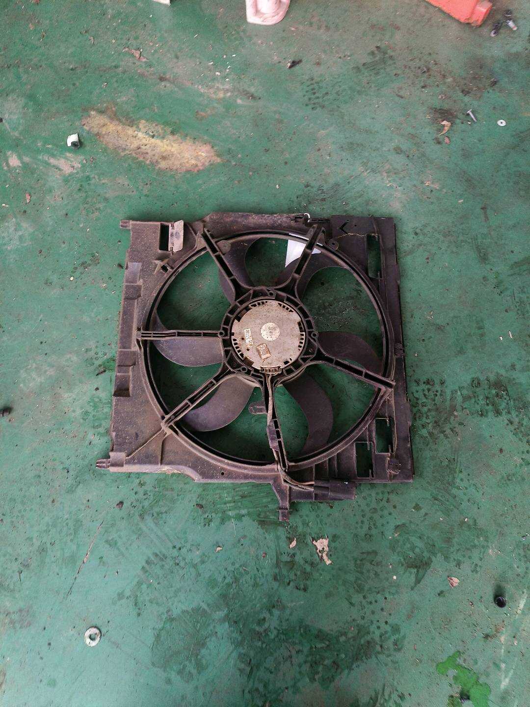 17427634471 水箱电子扇总成