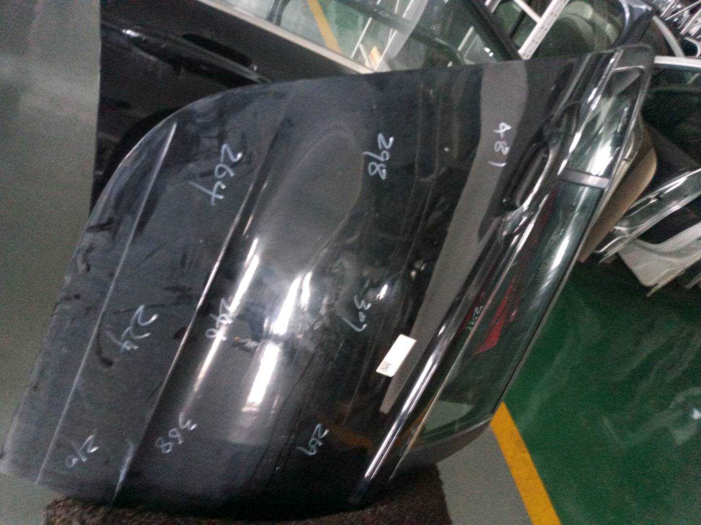 800000179 后门壳(右)